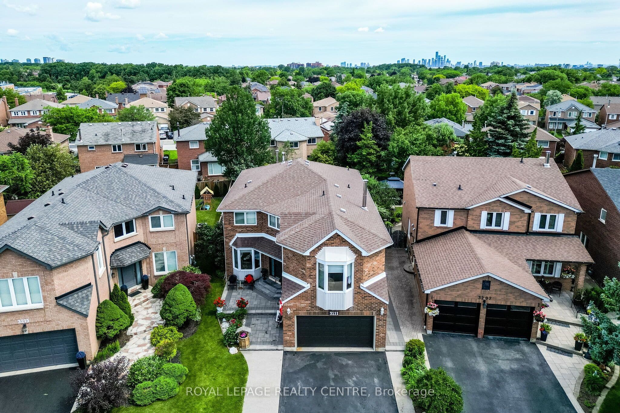 3211 Dovetail Mews, Mississauga, ON L5L 5K4