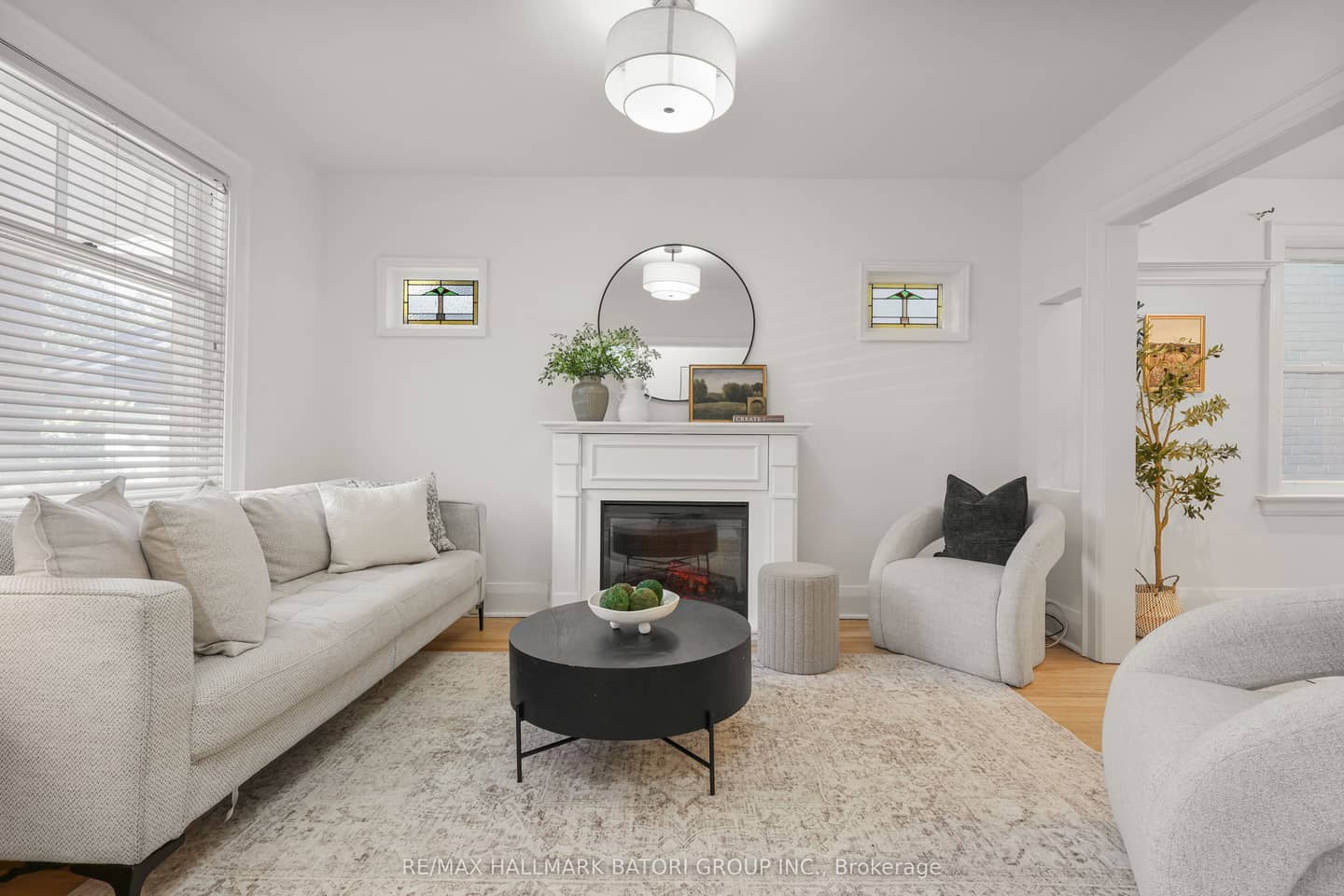 104 Orchard View Boulevard, Toronto, ON M4R 1C2