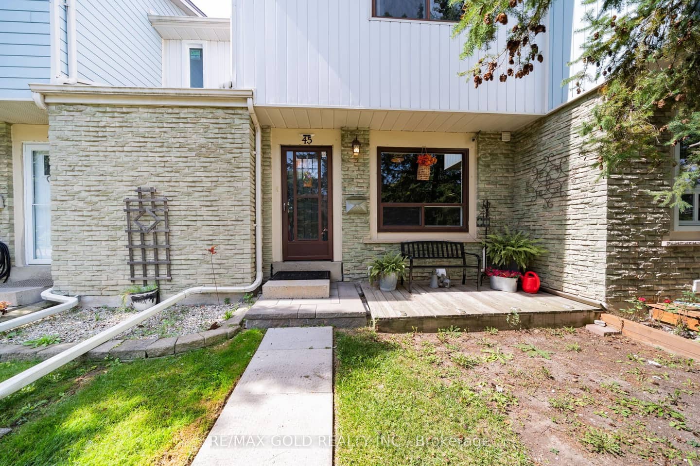 6540 Falconer Drive 45, Mississauga, ON L5N 1M1