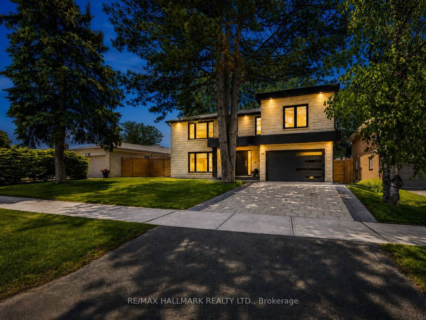 30 Kellythorne Drive, Toronto, ON M3A 2L4