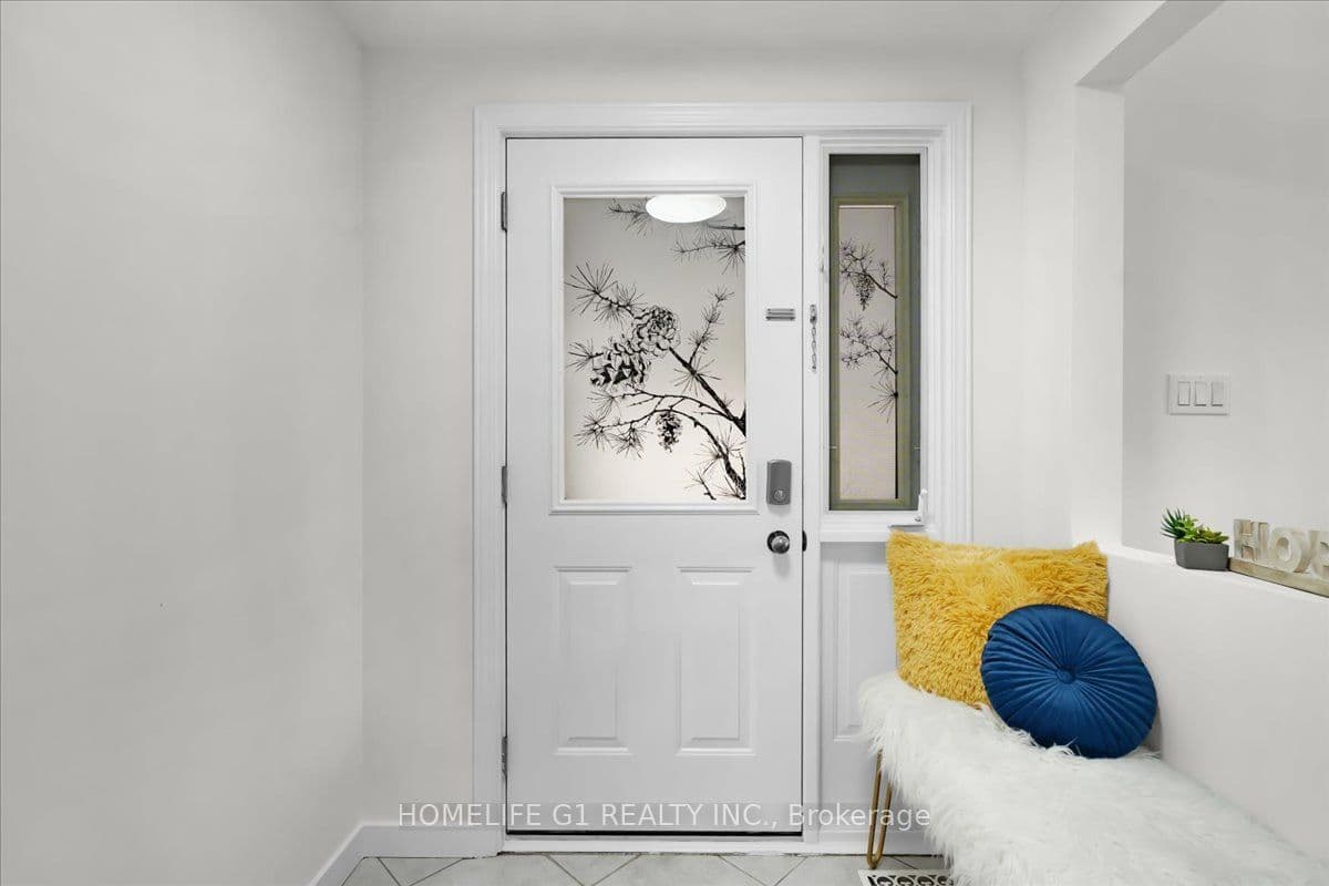 19 Milton Avenue W, Cambridge, ON N3C 2Y3