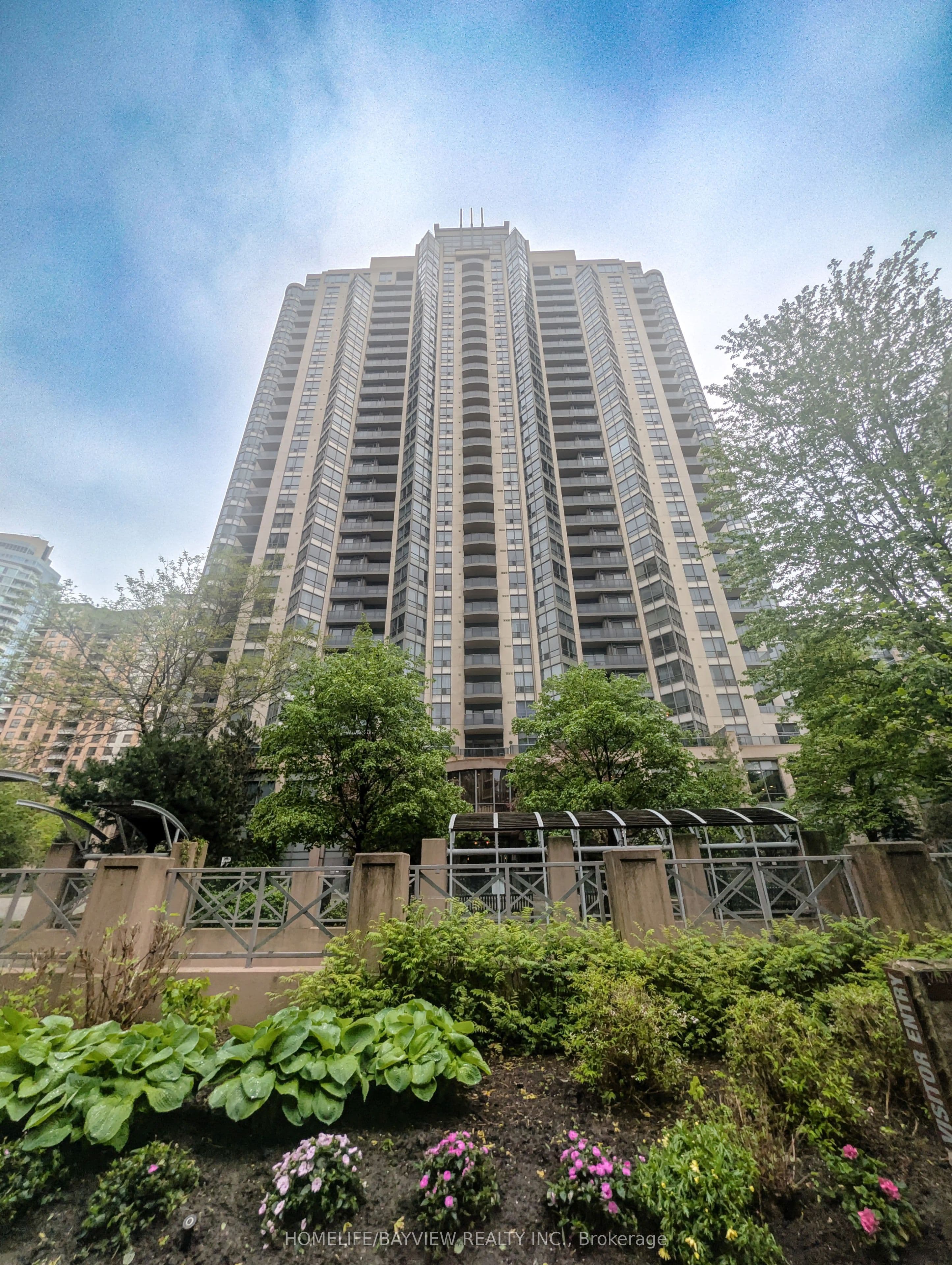 10 Northtown Way W 1510, Toronto, ON M2N 7L4