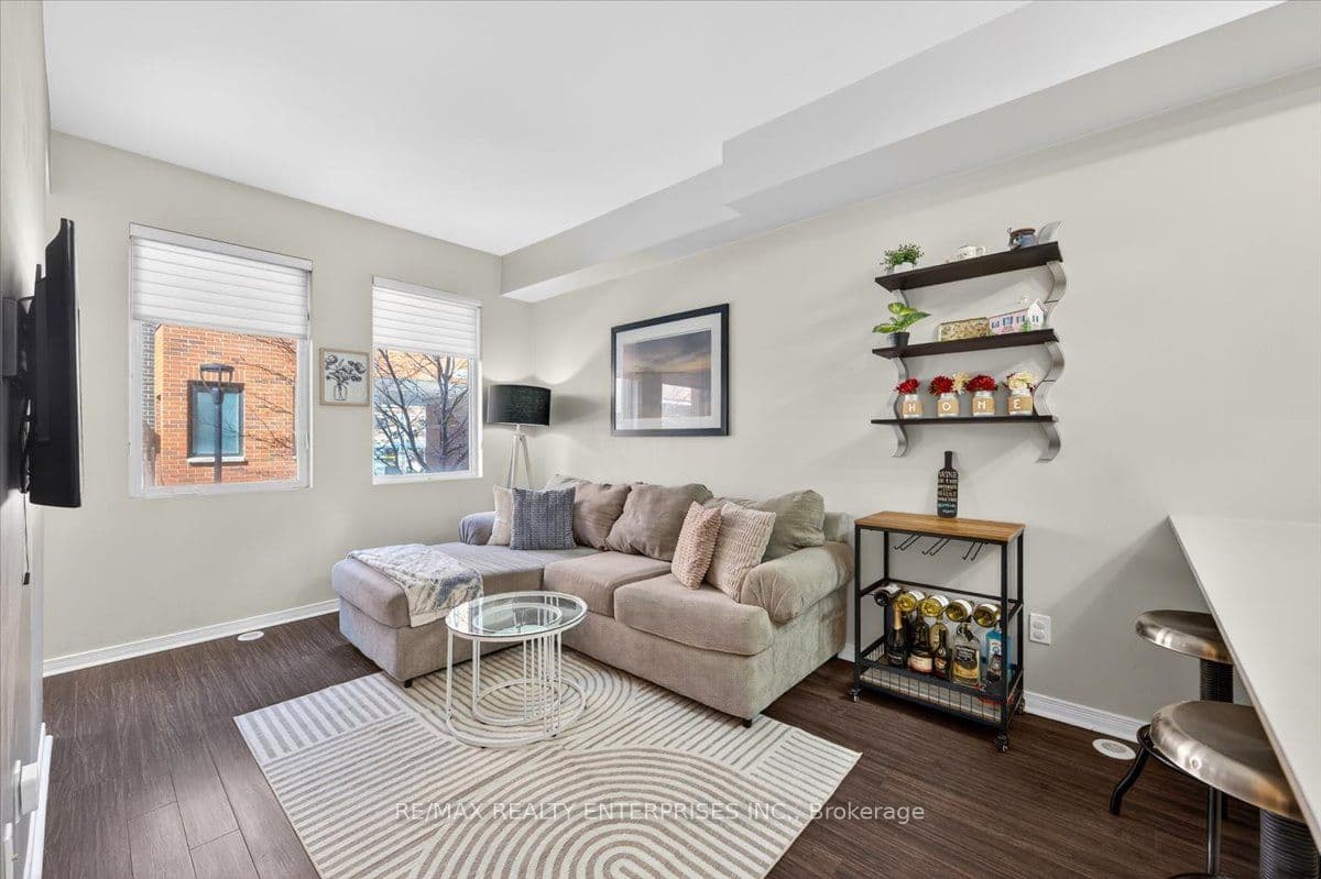 871 Wilson Avenue 21, Toronto, ON M3K 1E6