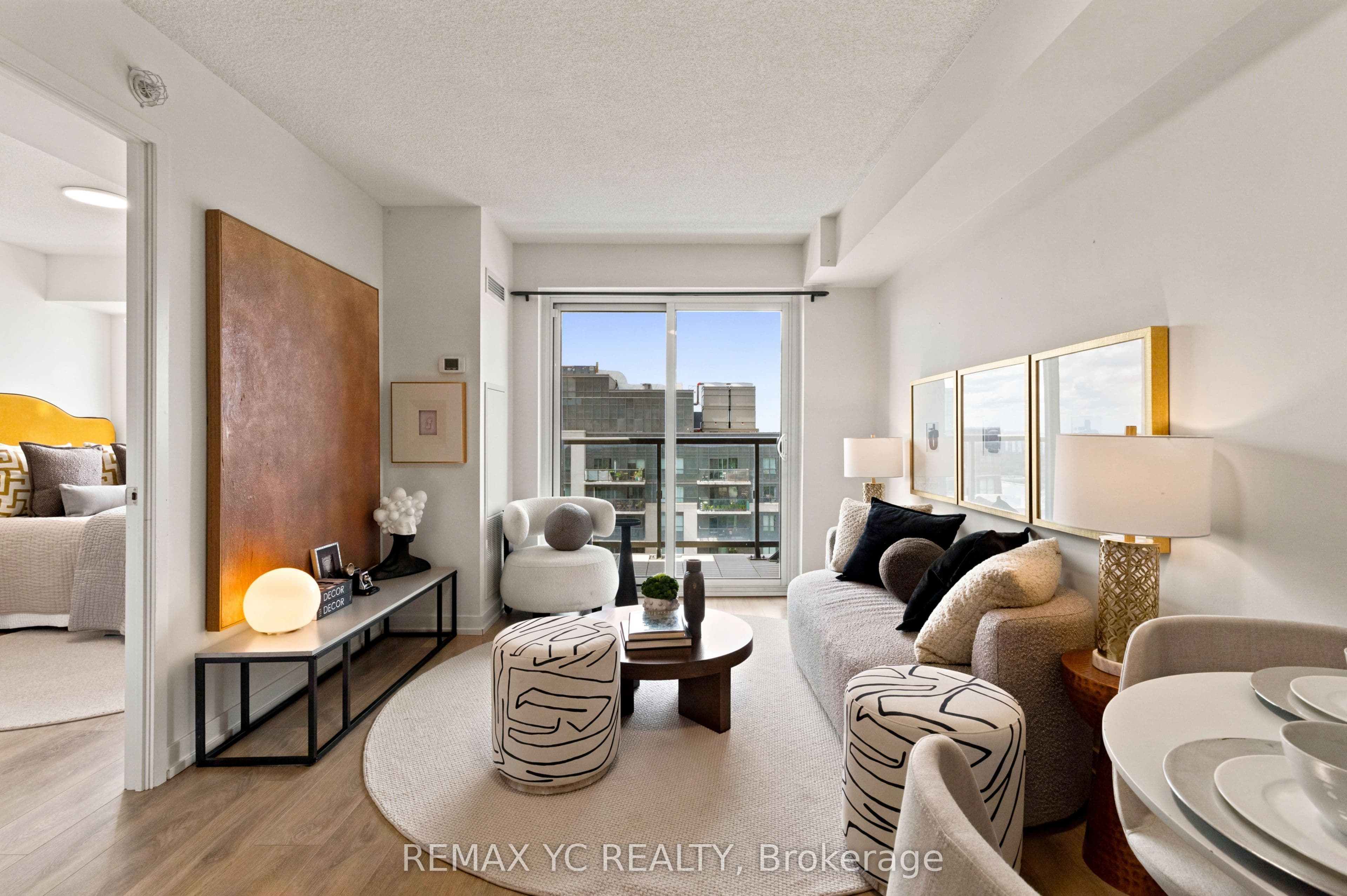 1410 Dupont Street 2408, Toronto, ON M6H 0B6