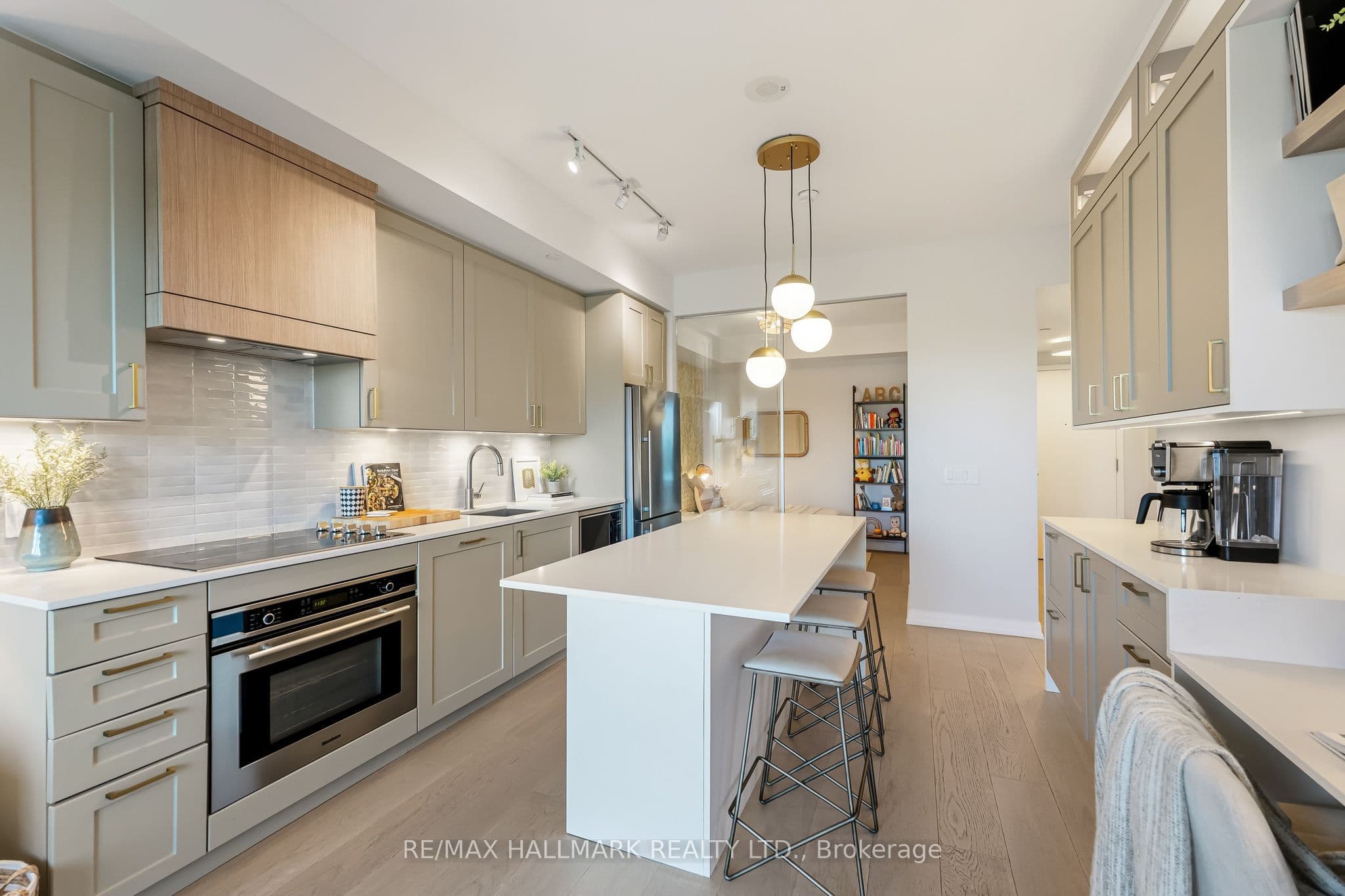1100 Kingston Road 410, Toronto, ON M1N 0B3