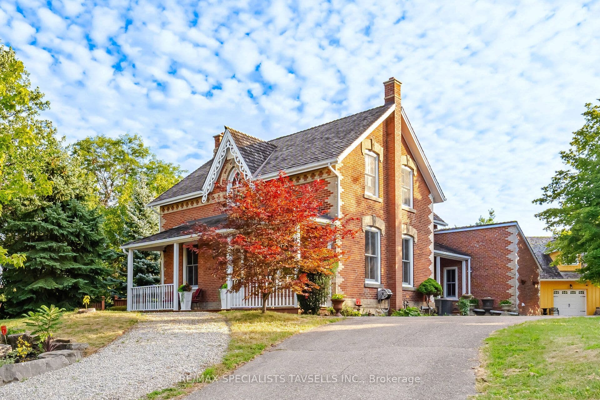 82 Cobblestone Court, Brampton, ON L6R 2S4