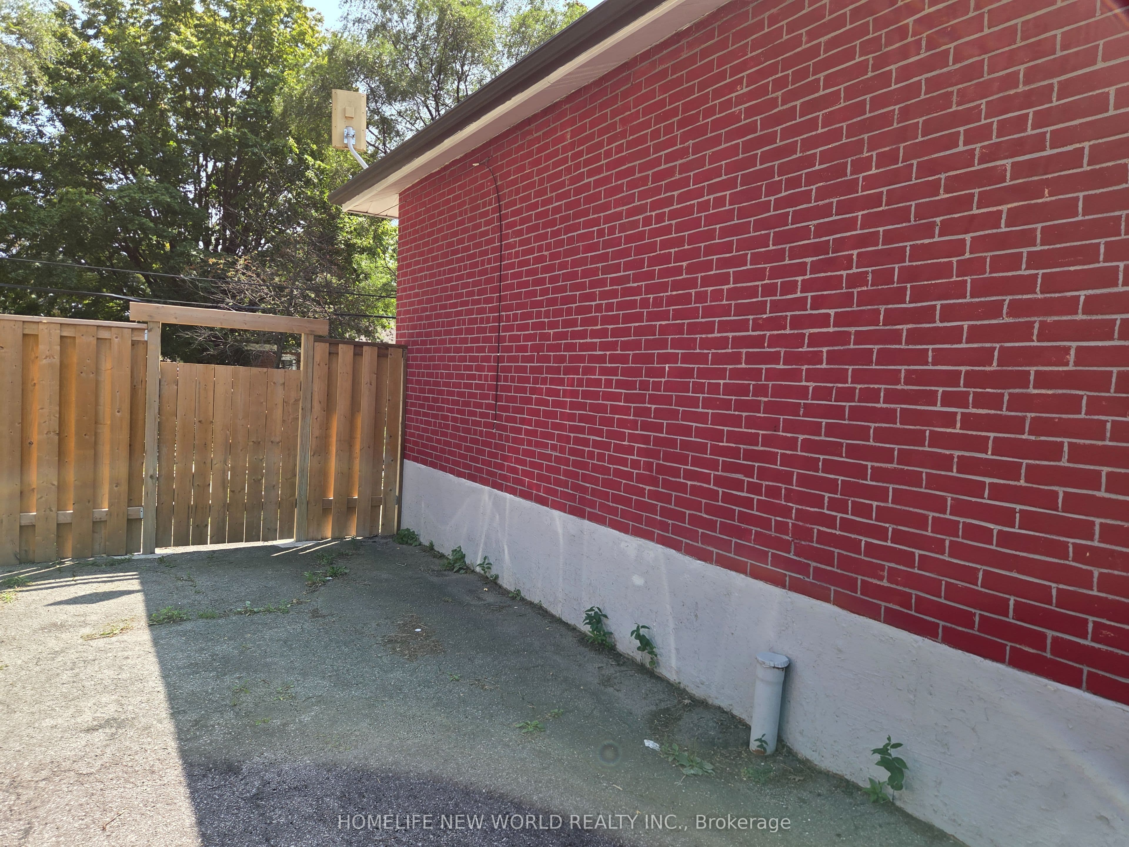 19 Benfrisco Crescent S Bsmt, Toronto, ON M1H 1N2
