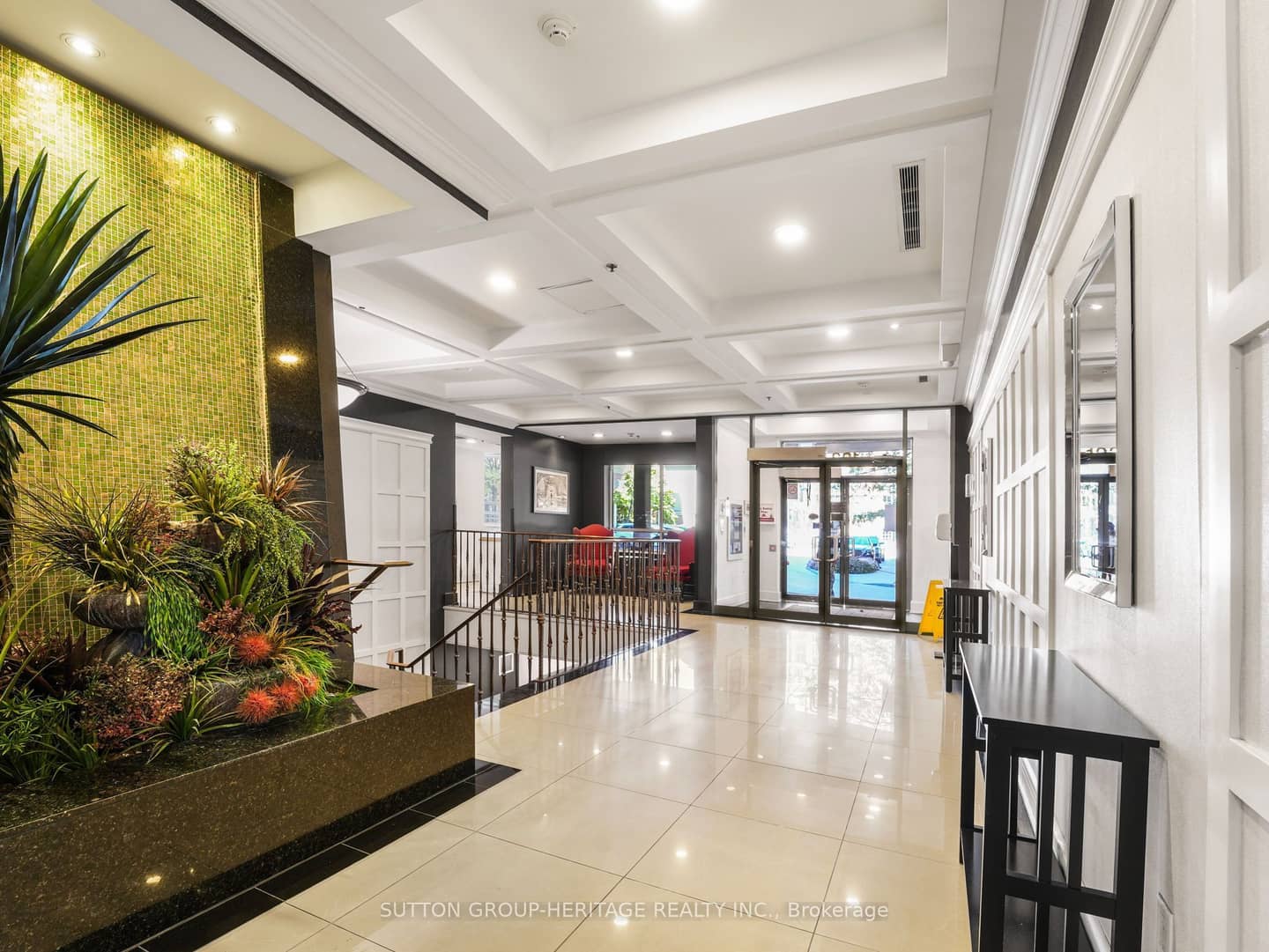 123 Omni Drive PH 69, Toronto, ON M1P 5A6