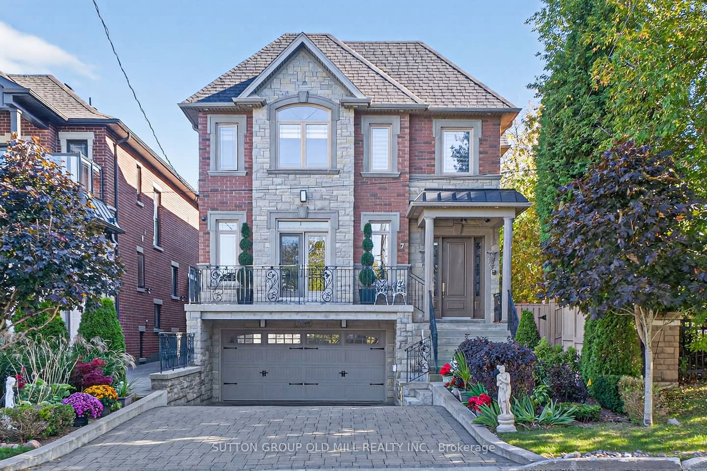 7 Cousins Drive, Aurora, ON L4G 1B2