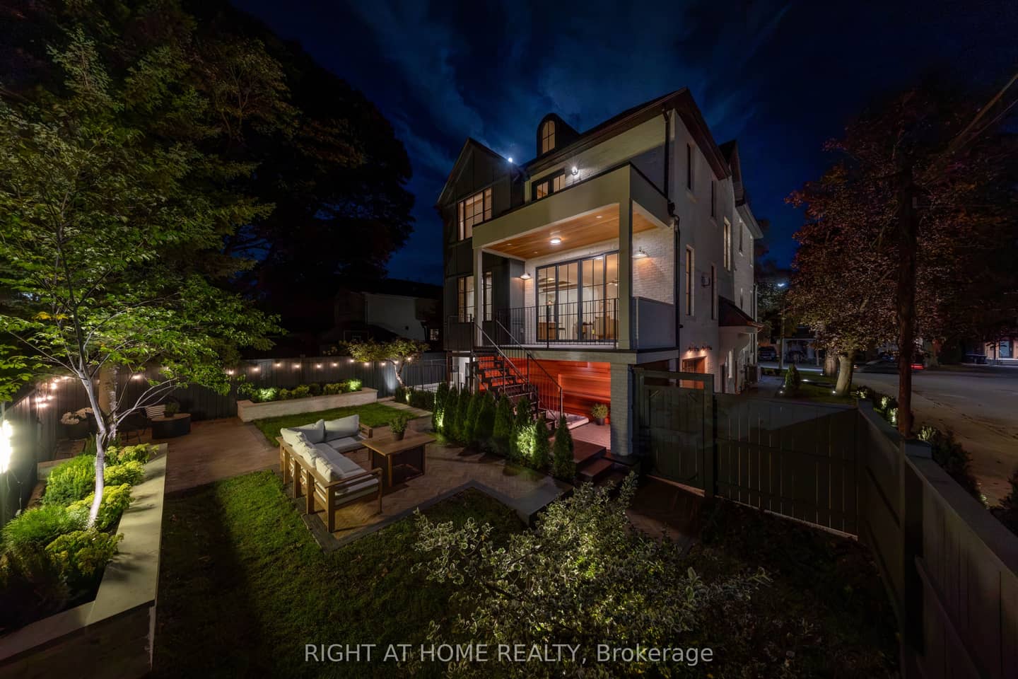 144 Old Orchard Grove, Toronto, ON M5M 2E3