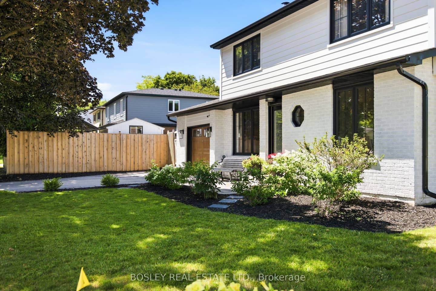 440 Sandford Street, Newmarket, ON L3Y 4S7