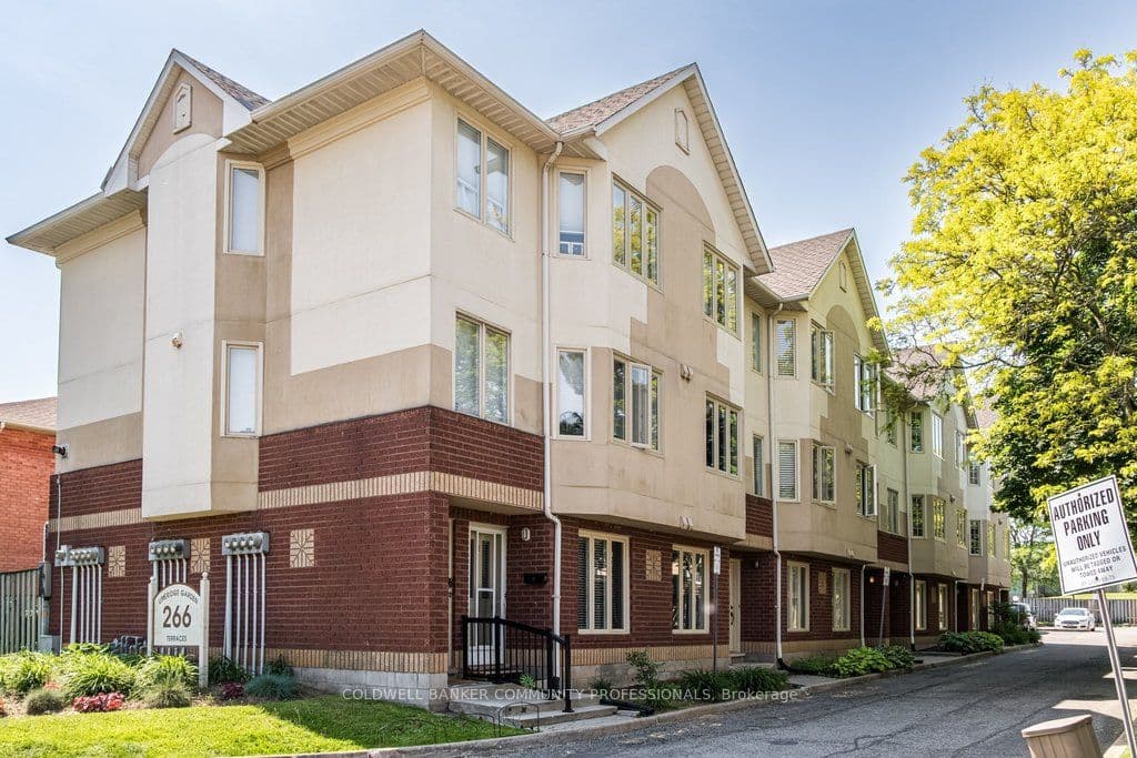 266 Limeridge Road E 10, Hamilton, ON L9A 2S7