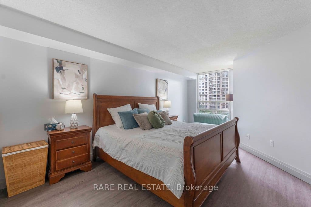 250 Webb Drive 513, Mississauga, ON L5B 3Z4