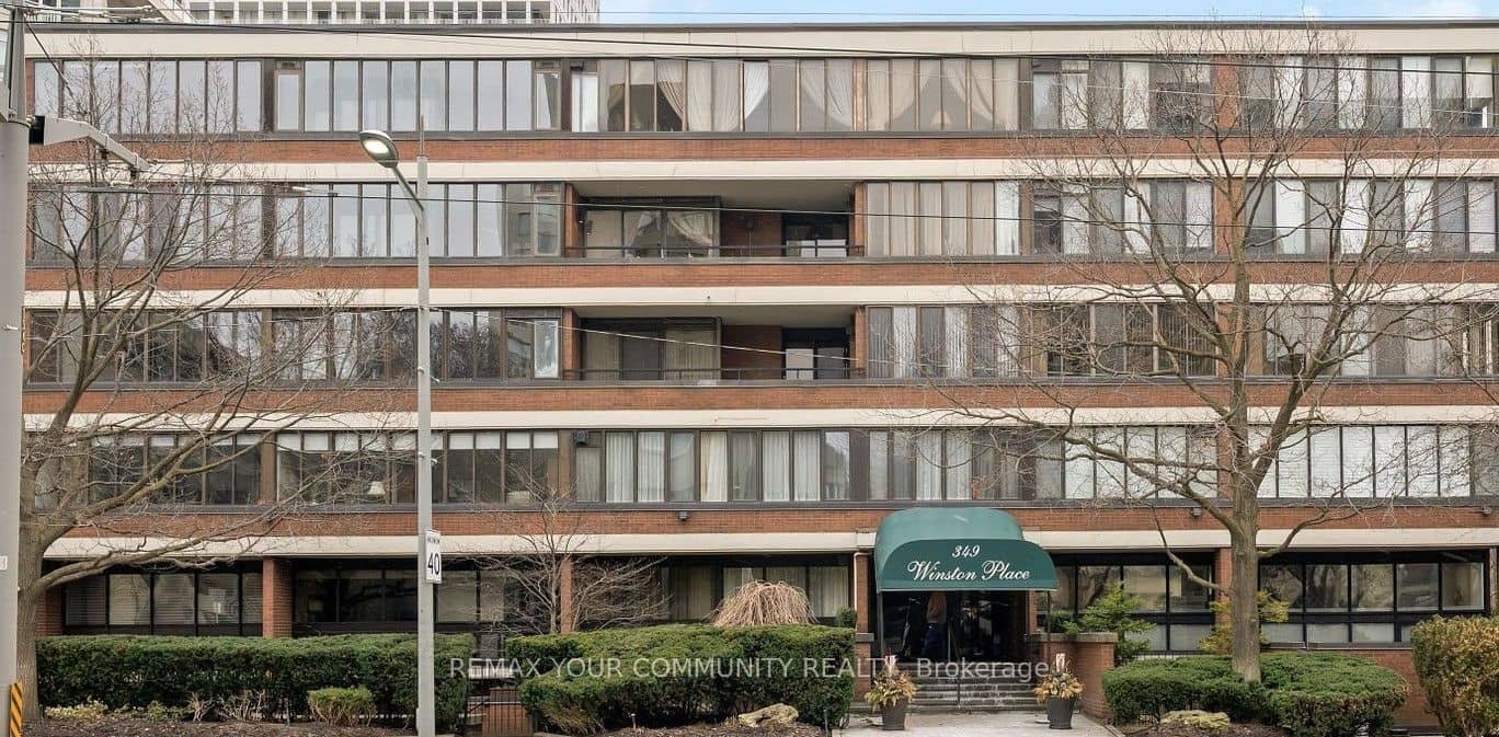 349 St Clair Avenue W 410, Toronto, ON M5P 1N3