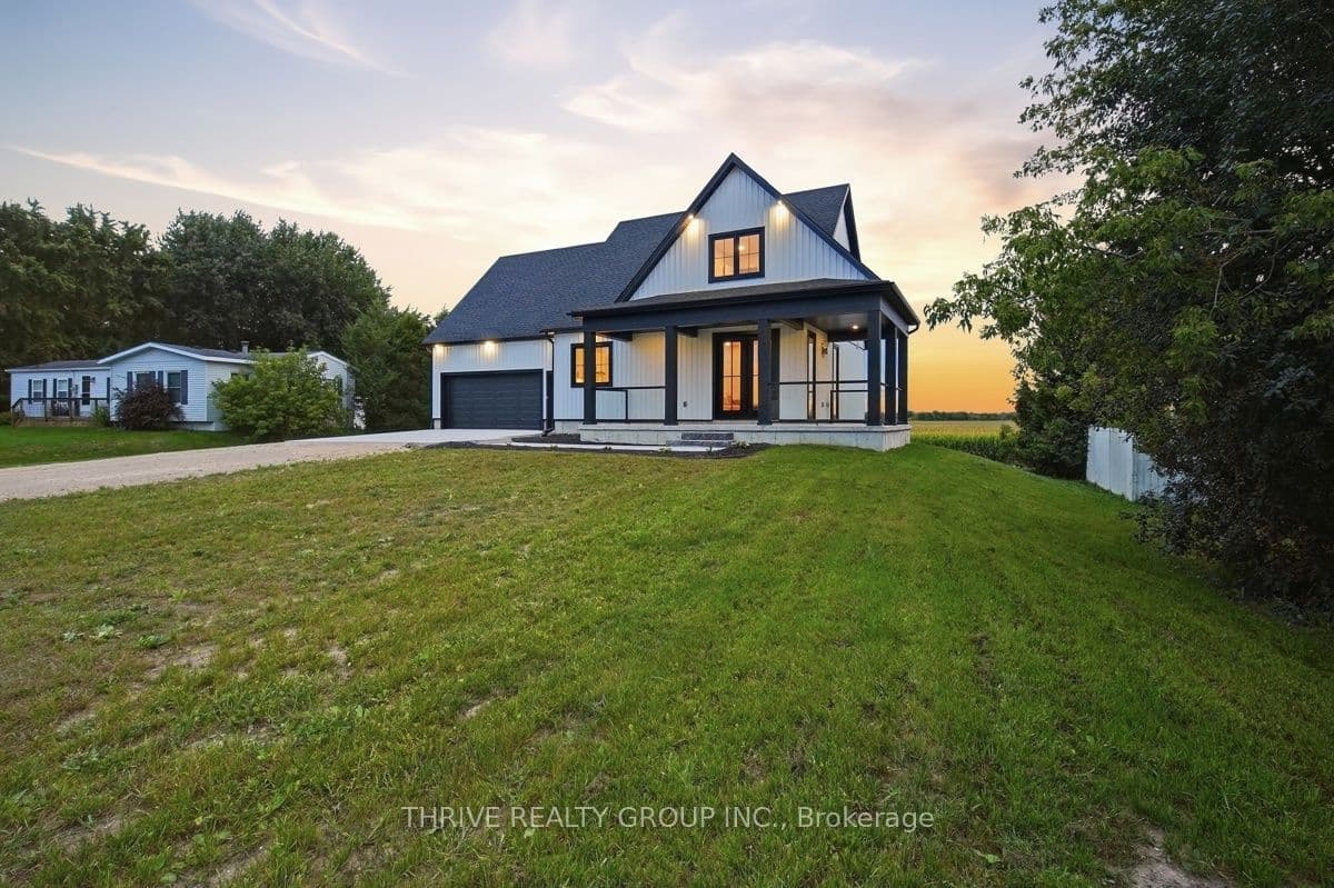 9887 Eric Street, Lambton Shores, ON N0M 2N0