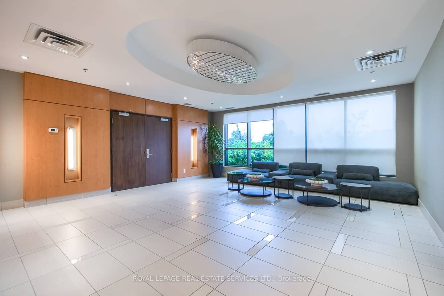 840 Queens Plate Drive 601, Toronto, ON M9W 0E7