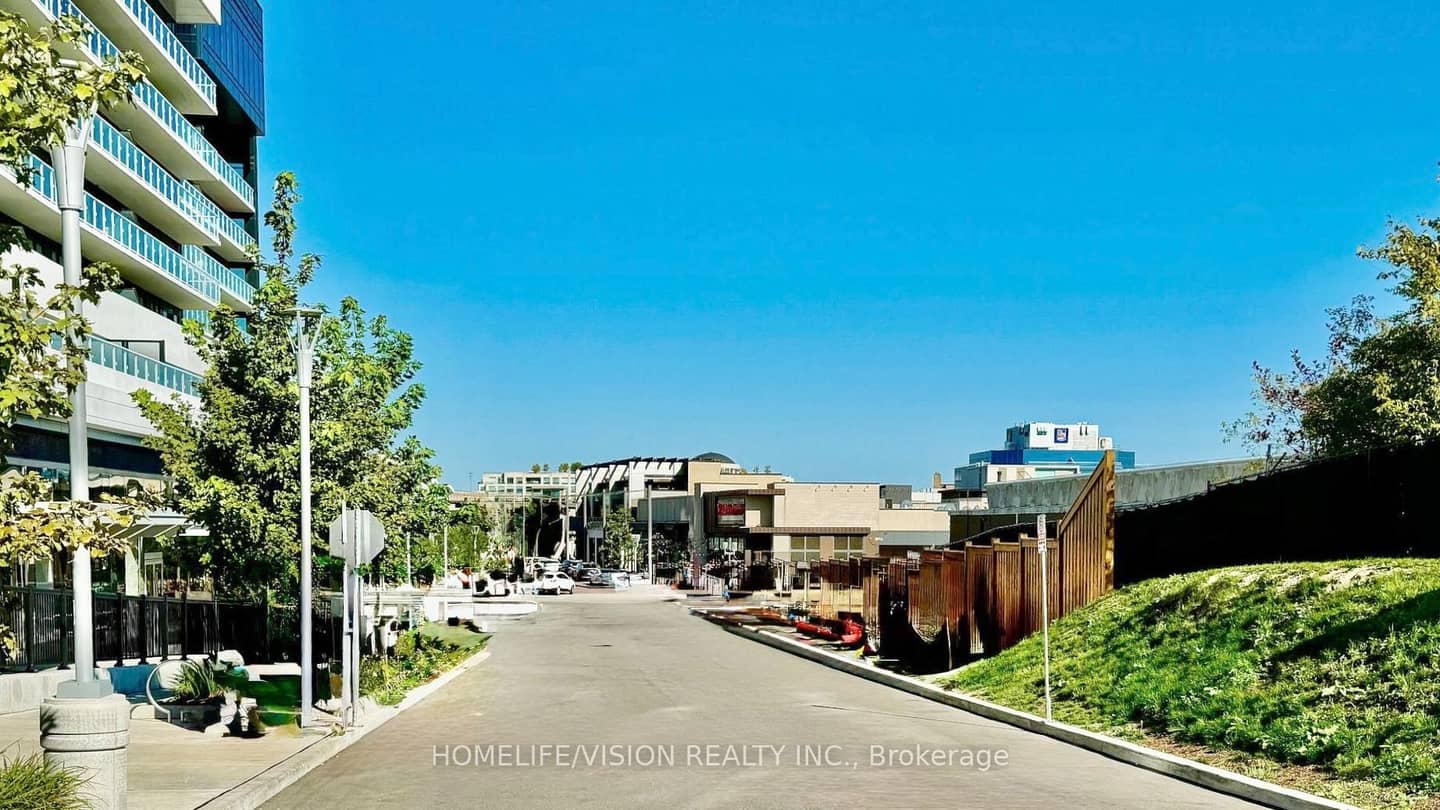 20 O'Neill Road 638, Toronto, ON M3C 0R2