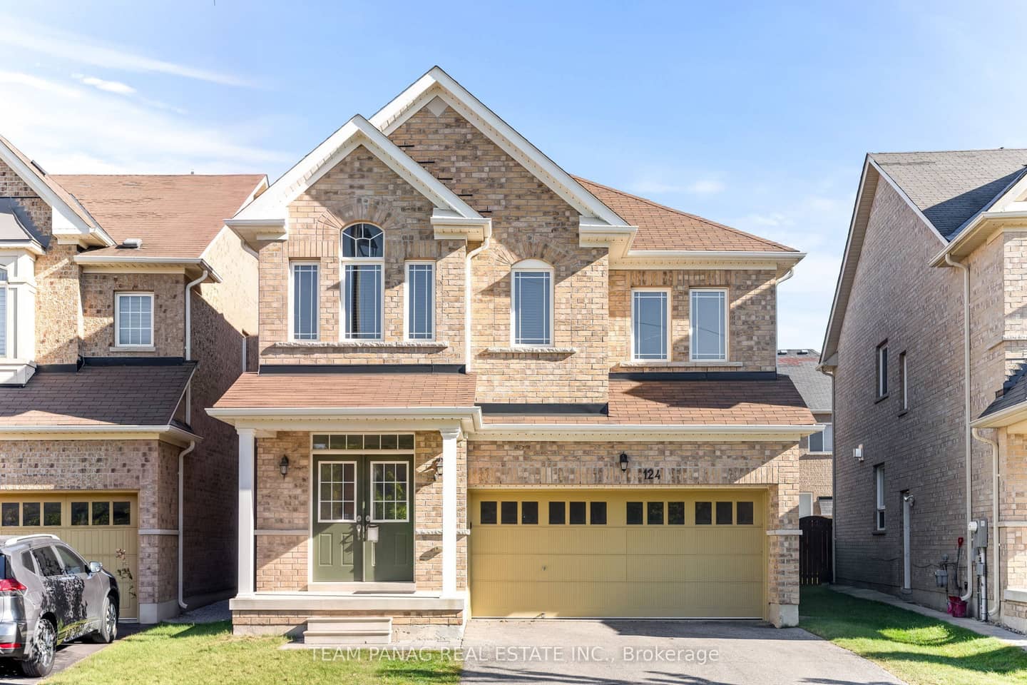 124 Watsonbrook Drive, Brampton, ON L6R 0R4