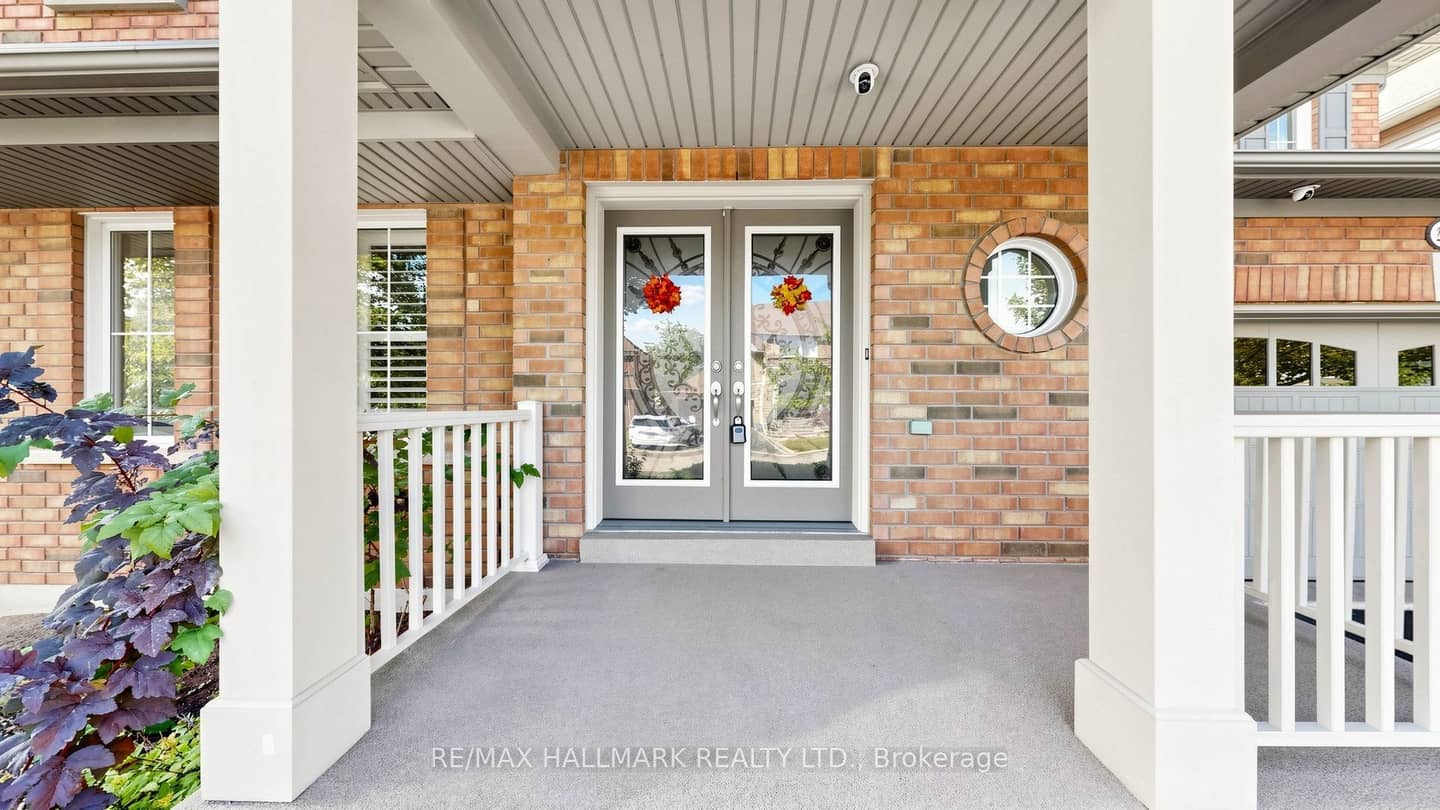 2279 Hackett Place, Oshawa, ON L1L 0B3