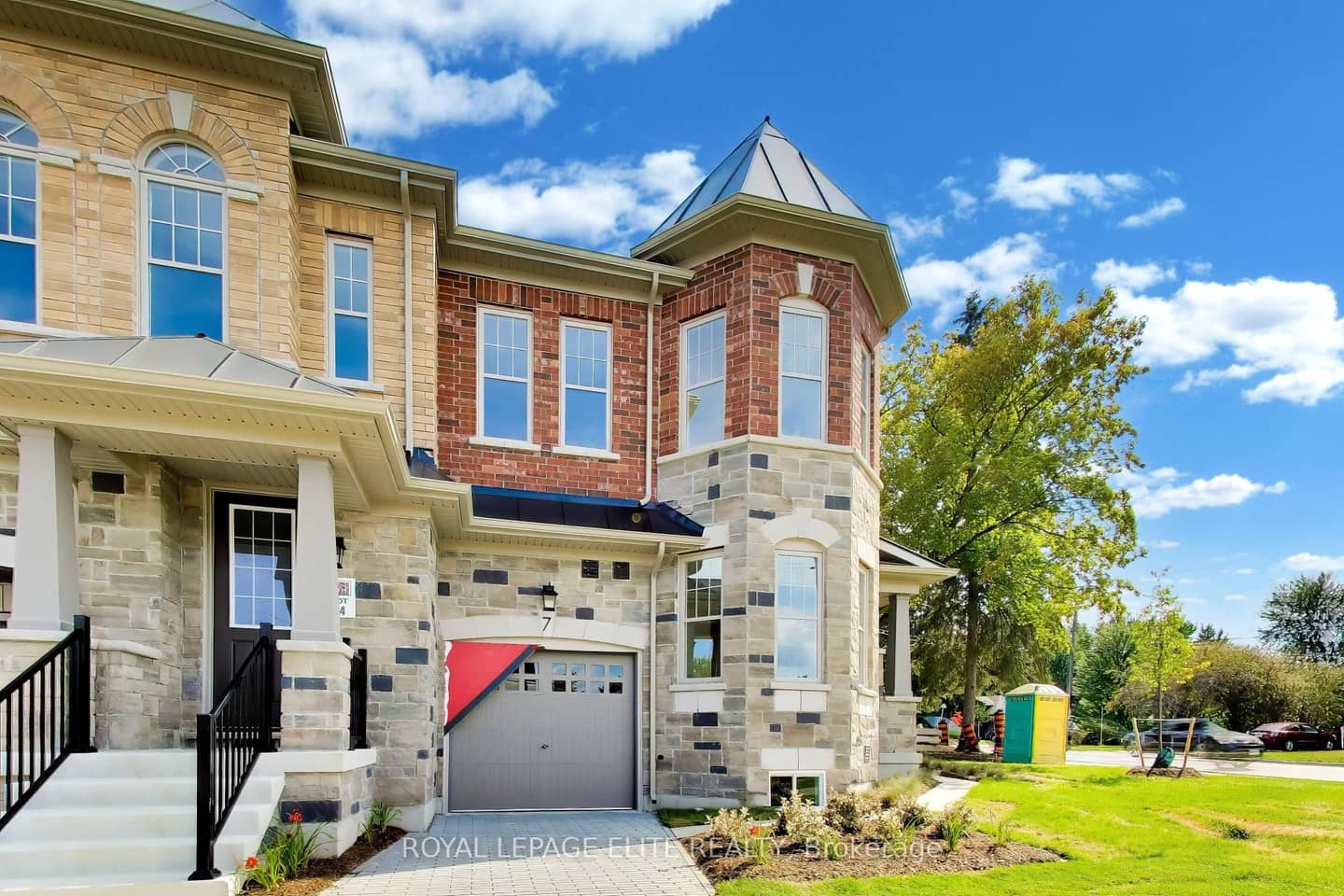 7 Dennison Street S, King, ON L7B 1G2