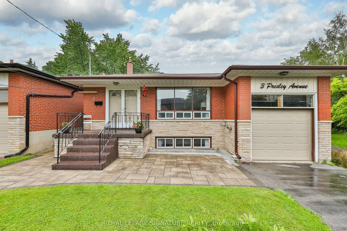 3 Presley Avenue, Toronto, ON M1L 3P4