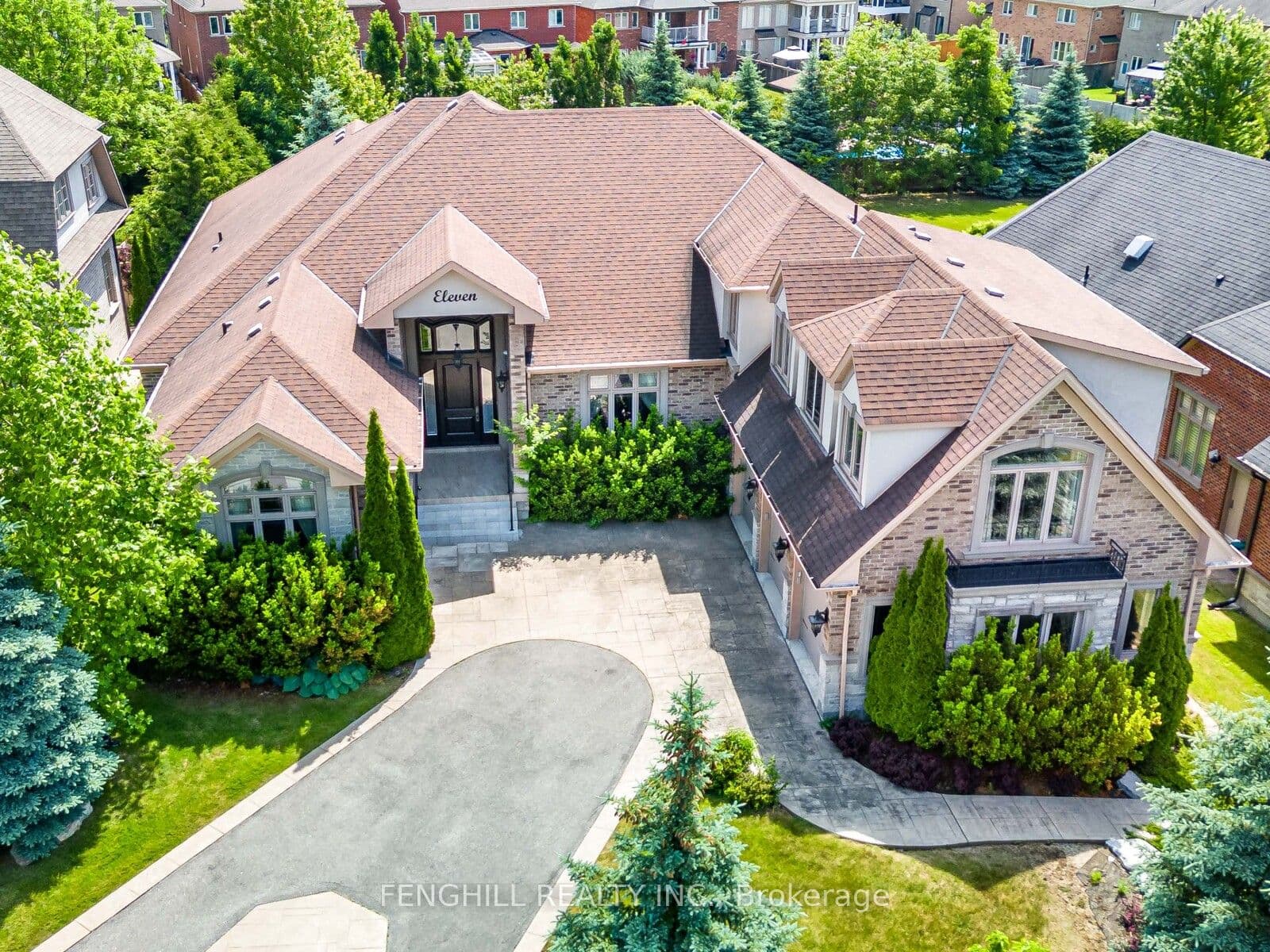 11 Macleod Estate Court, Richmond Hill, ON L4E 0B1