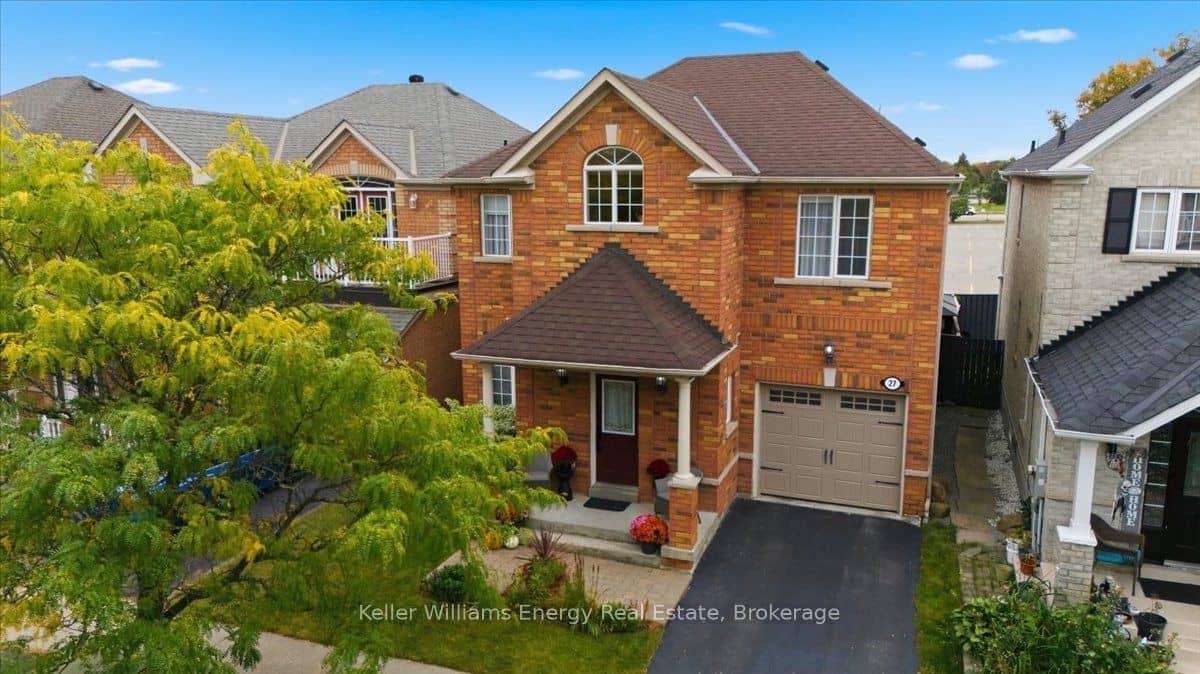27 Dent Street, Ajax, ON L1T 4G1