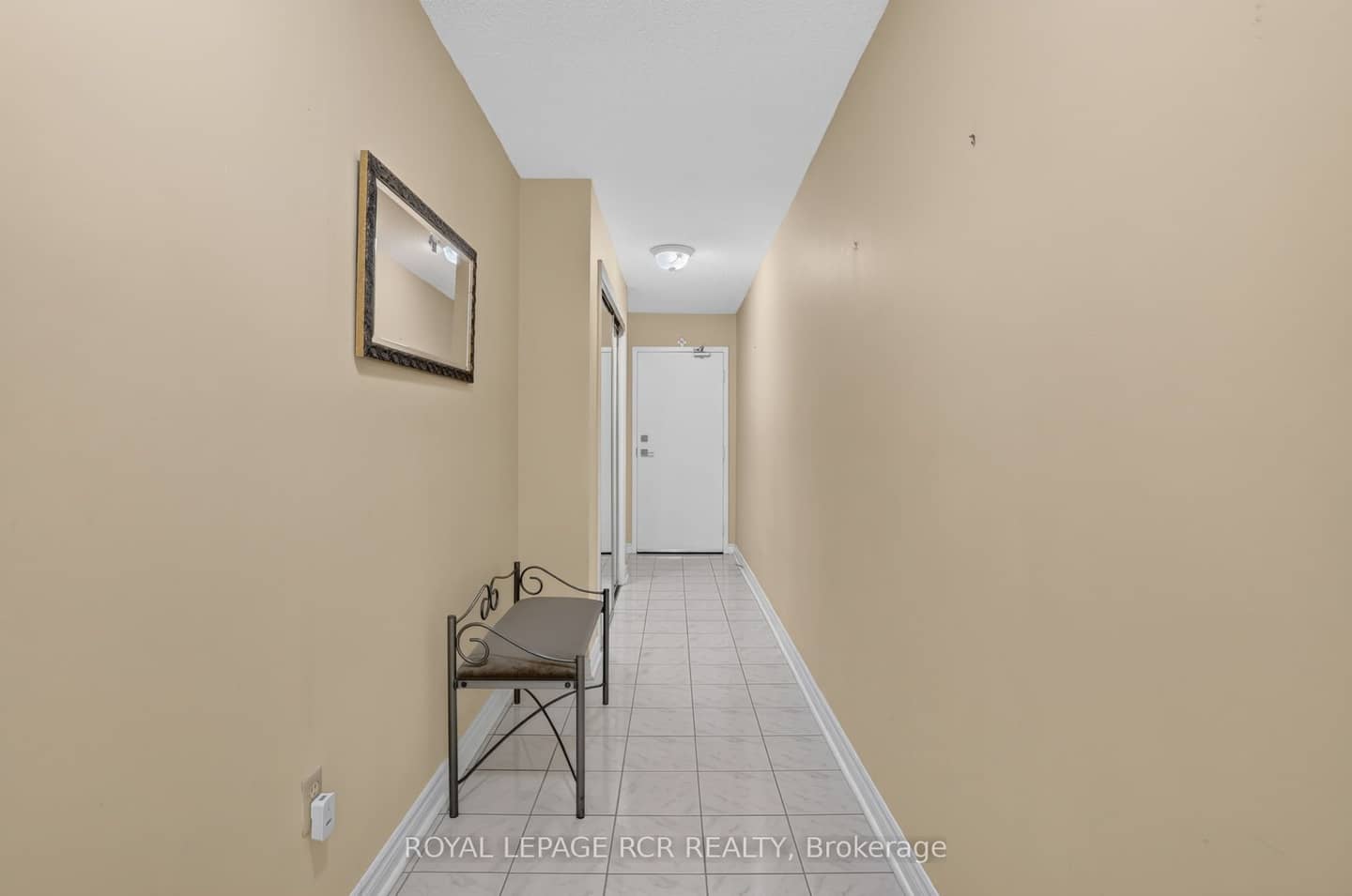 3650 Kaneff Crescent 303, Mississauga, ON L5A 4A1