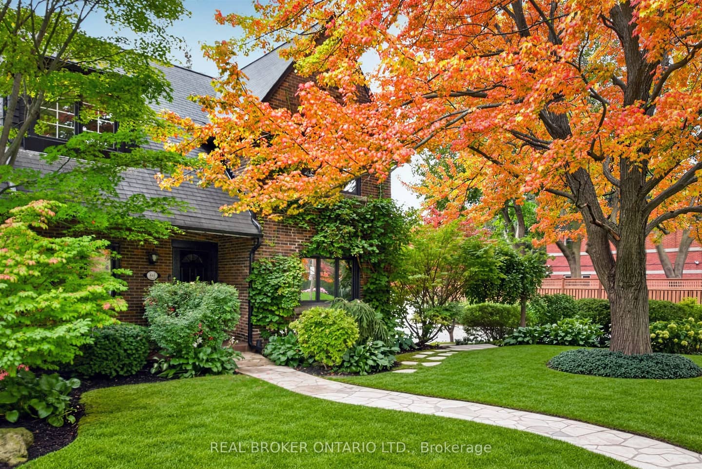 69 Chaplin Crescent, Toronto, ON M5P 1A2