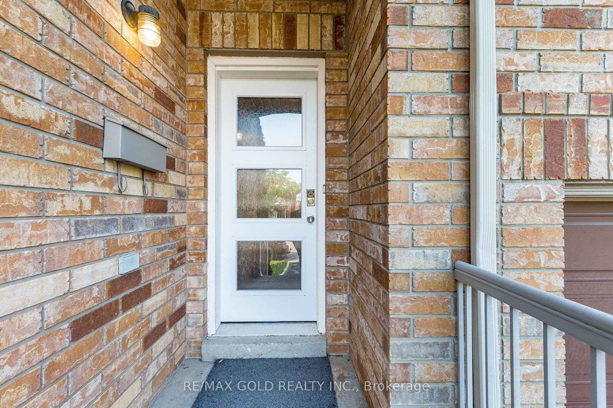77 Schooner Drive, Brampton, ON L7A 3J1