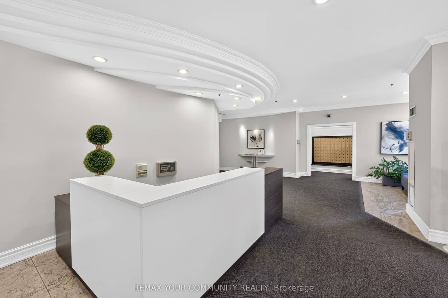 3 ELLESMERE Street 721, Richmond Hill, ON L4B 4N2