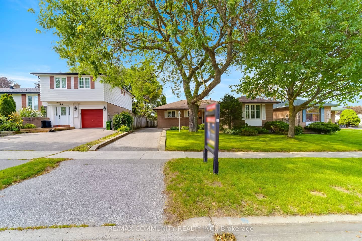 30 Bridlington Street, Toronto, ON M1H 2L5