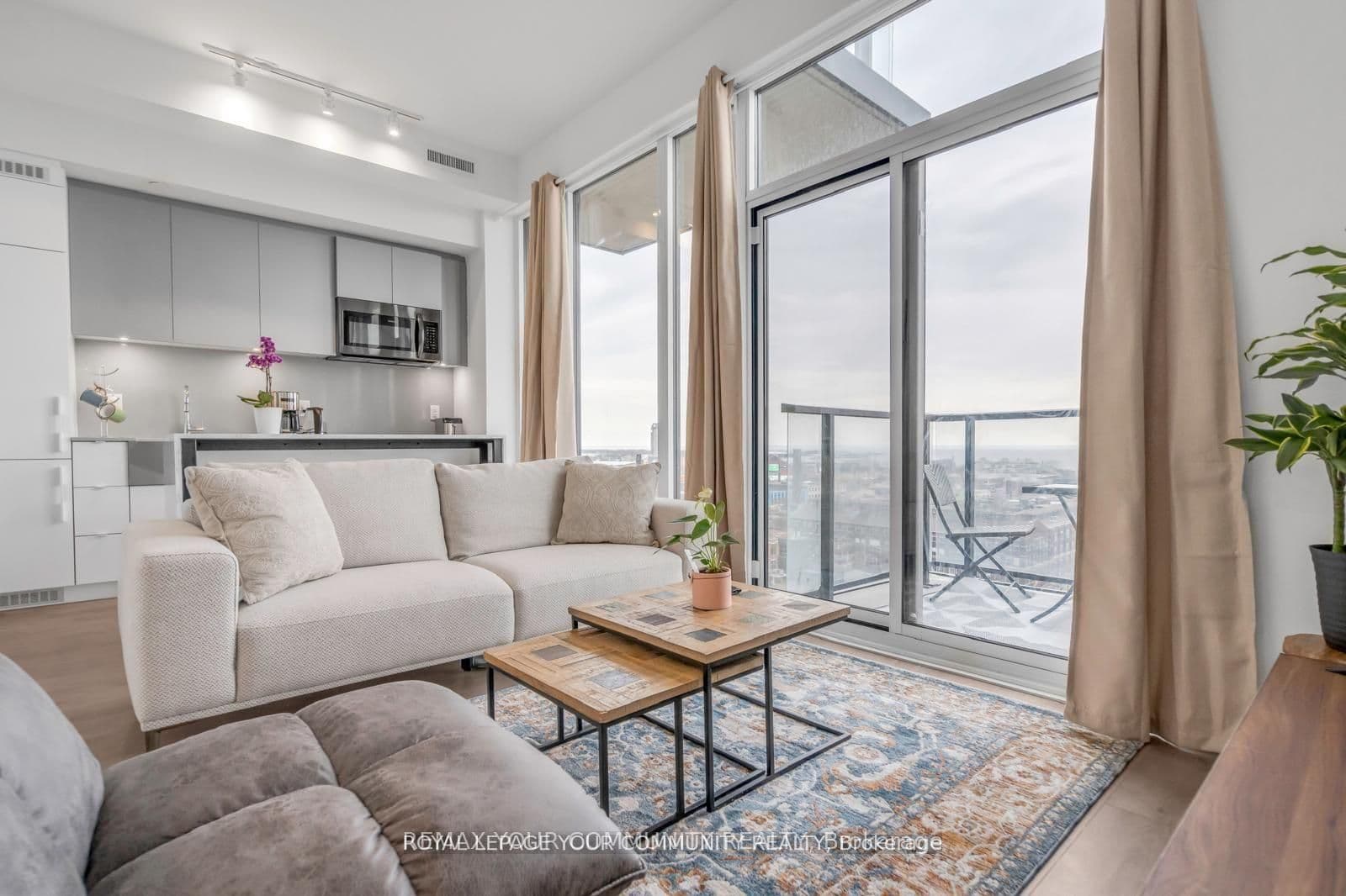 270 Dufferin Street 1106, Toronto, ON M6K 0H8