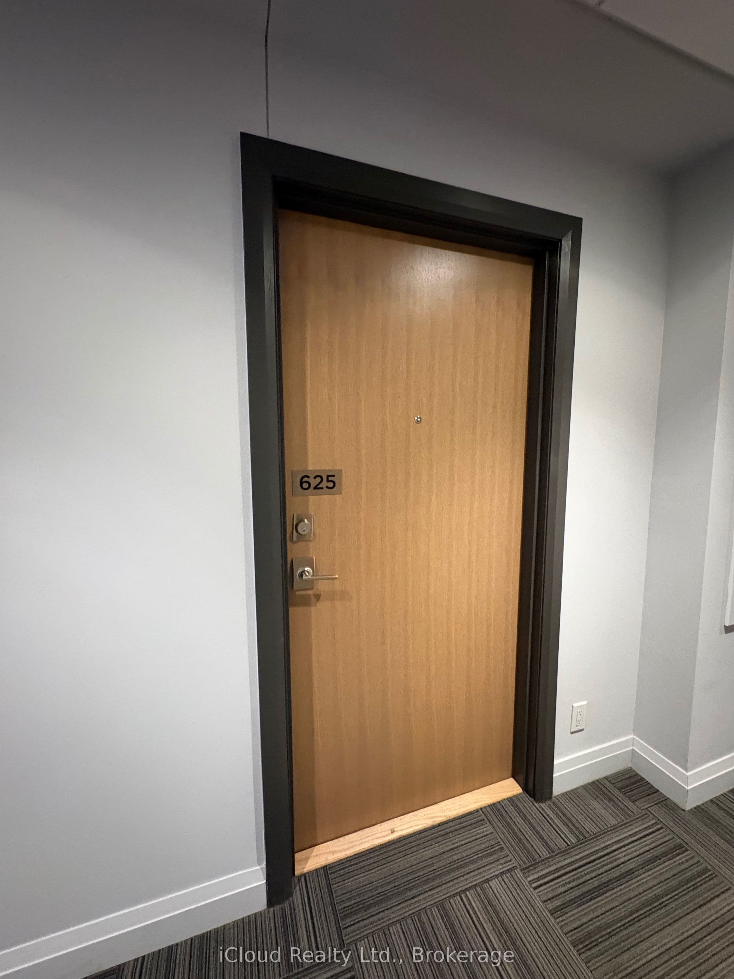 1105 Leger Way 625, Milton, ON L9E 1K7