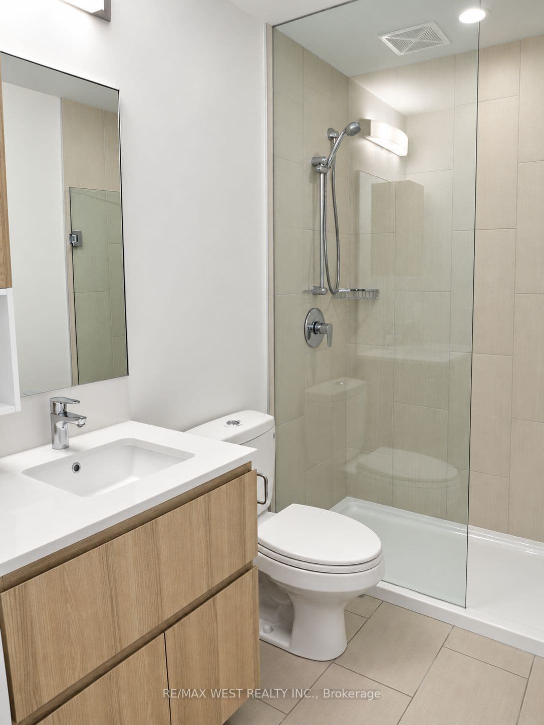 36 Park Lawn Road 2107, Toronto, ON M8V 0E5