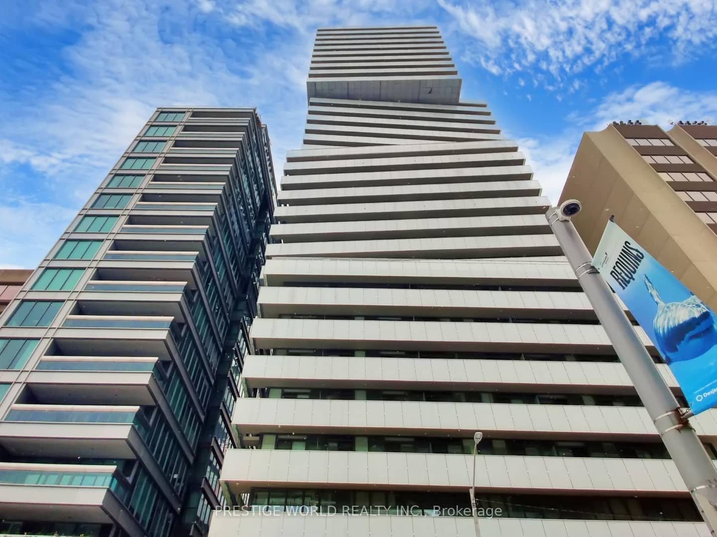 200 Bloor Street West Street W 1401, Toronto, ON M5S 1T8