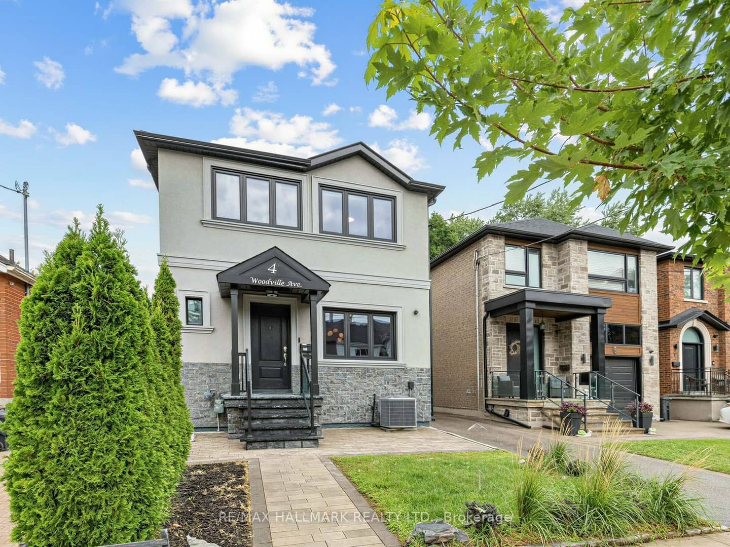 4 Woodville Avenue, Toronto, ON M4K 2J6