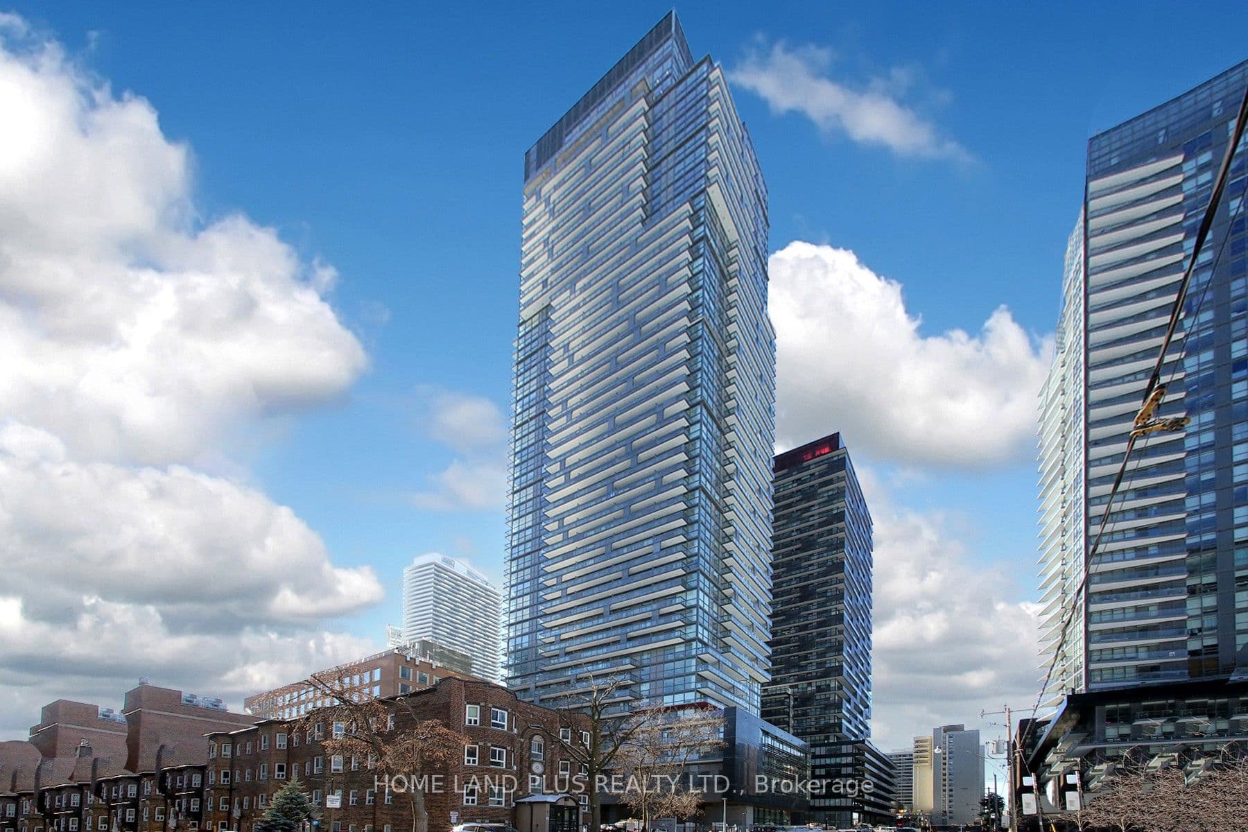 39 Roehampton Avenue 2704, Toronto, ON M4P 1P9