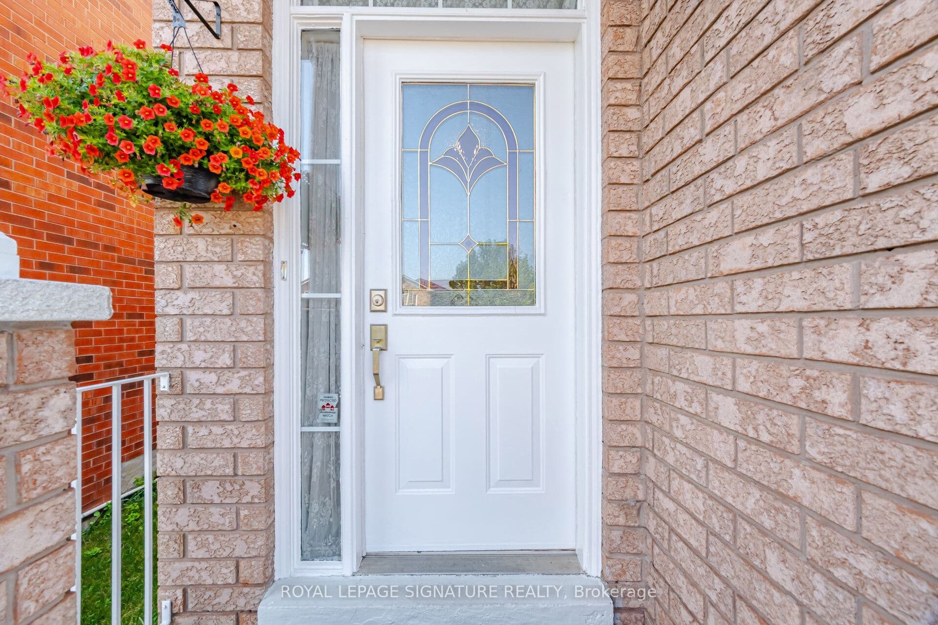 459 Wildgrass Road, Mississauga, ON L5B 4H5
