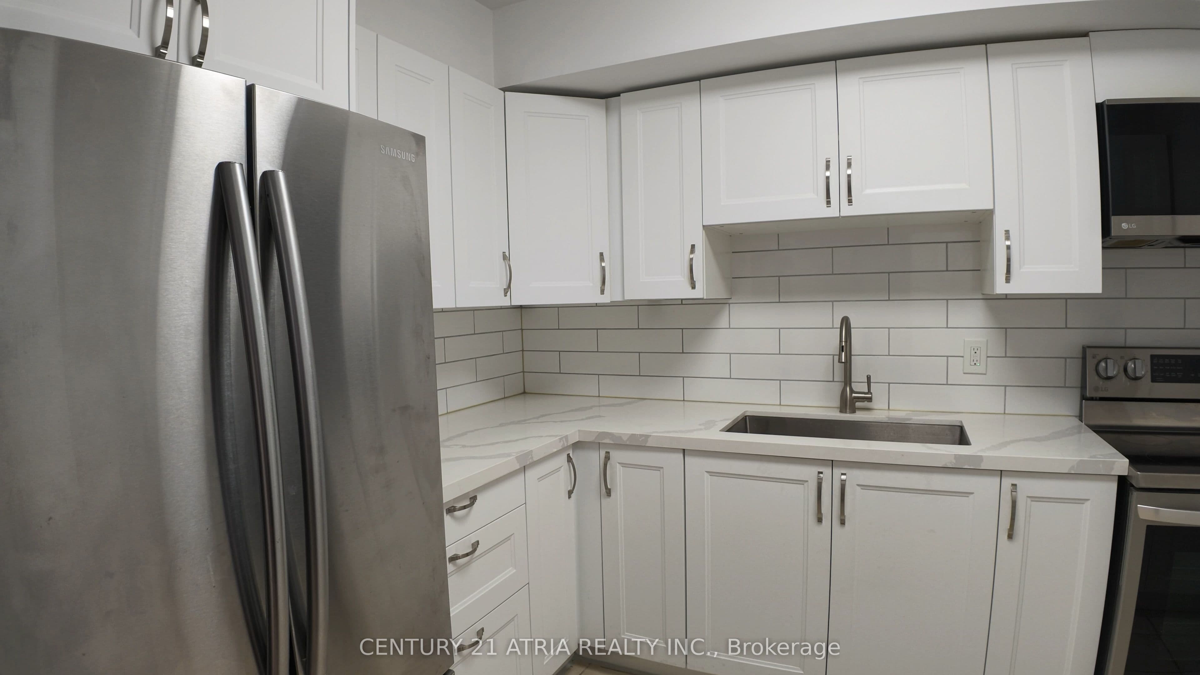 3765 Sheppard Avenue E 217, Toronto, ON M1T 3R7