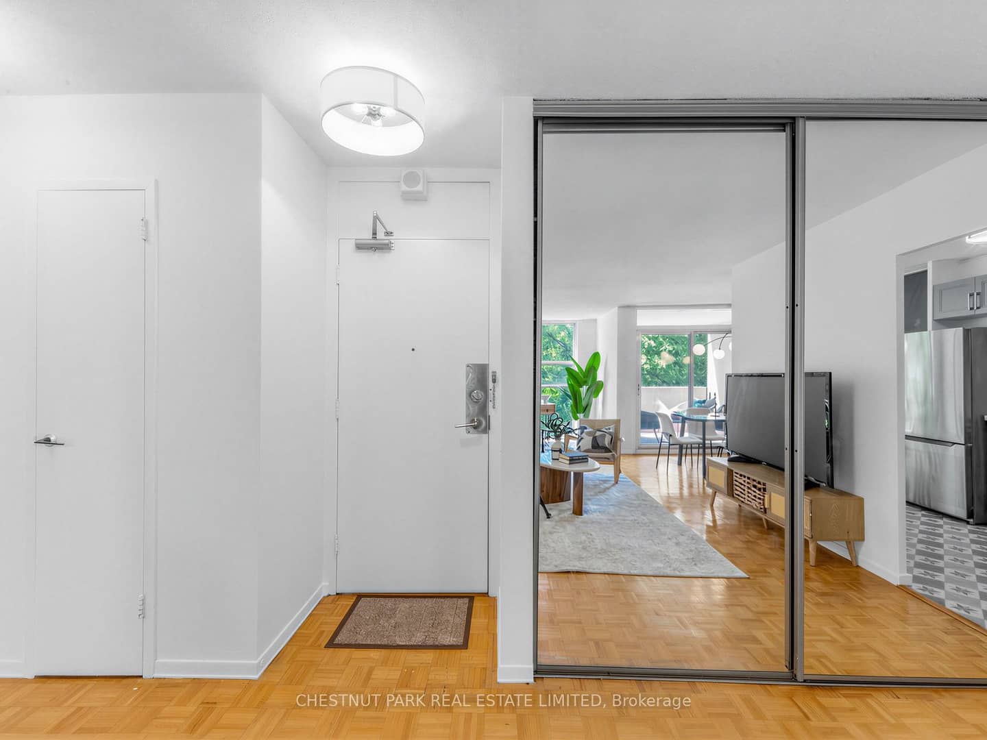 40 Homewood Avenue 414, Toronto, ON M4Y 2K2