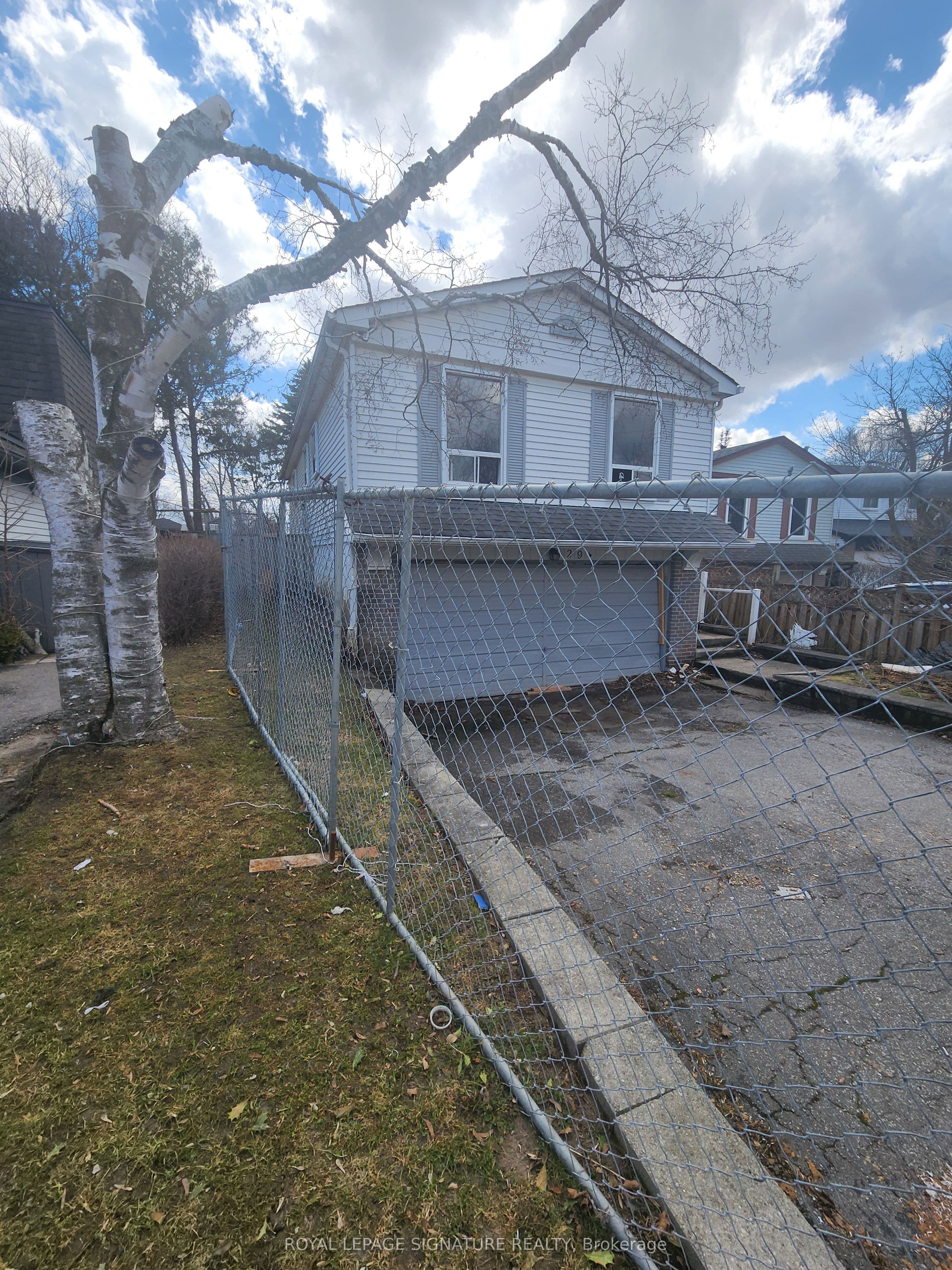 29 Lillooet Crescent, Richmond Hill, ON L4C 5A6