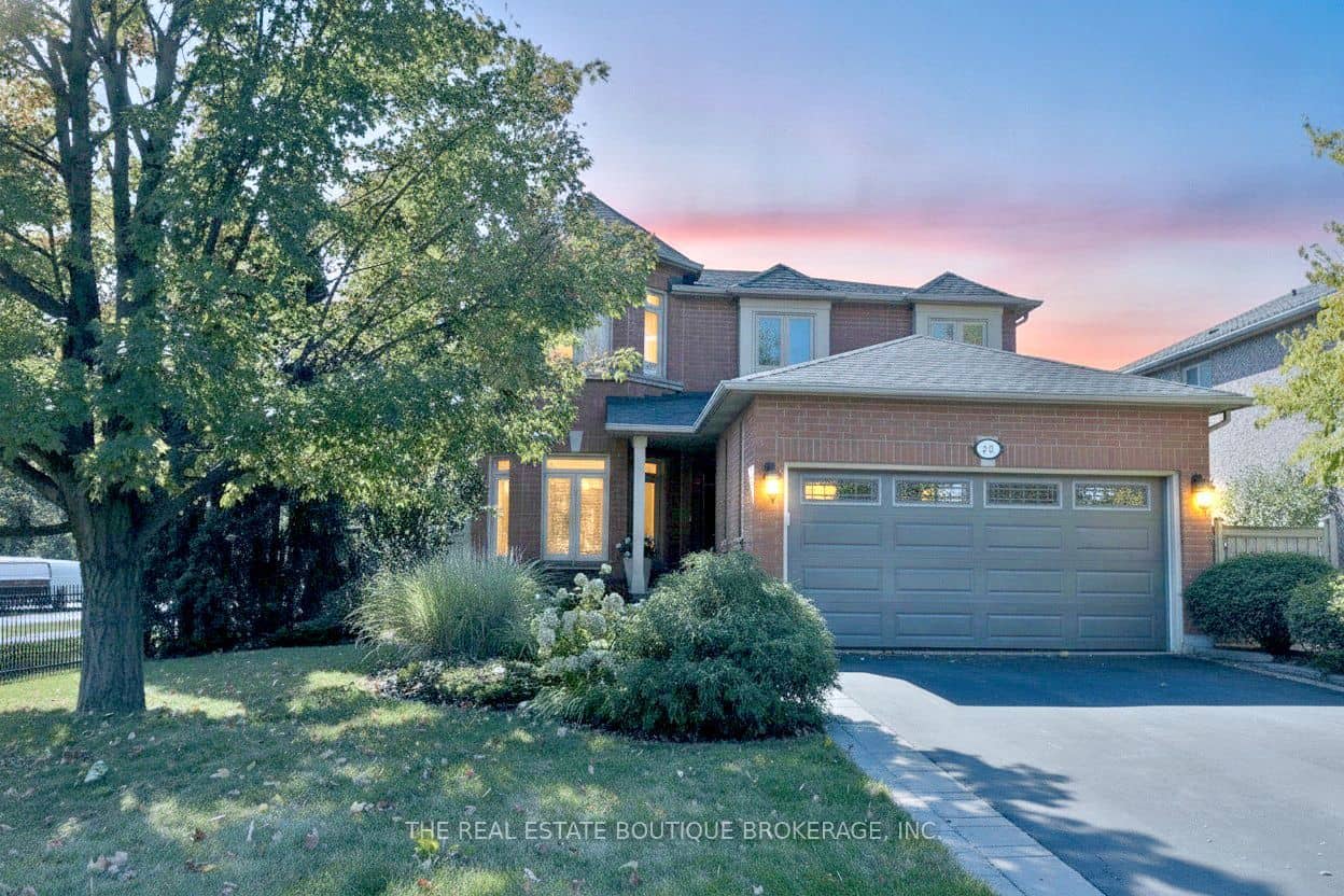 470 Amanda Crescent, Burlington, ON L7L 6H5