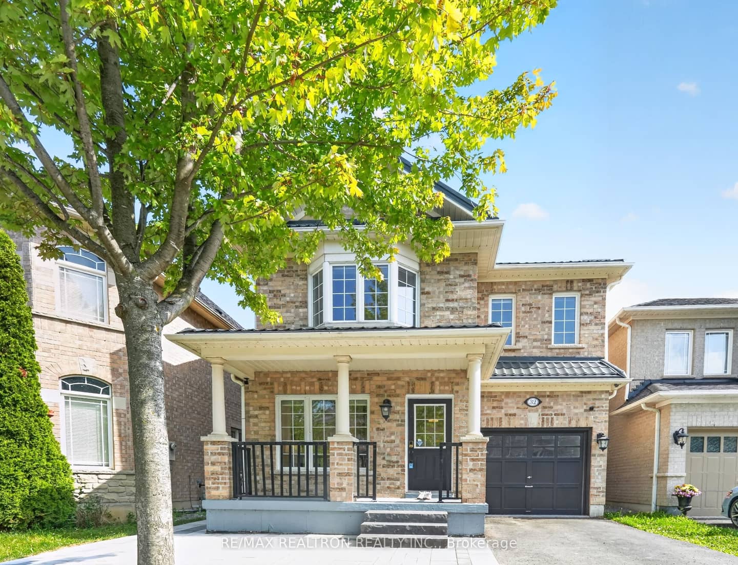 32 Whitlock Crescent, Ajax, ON L1Z 2B2