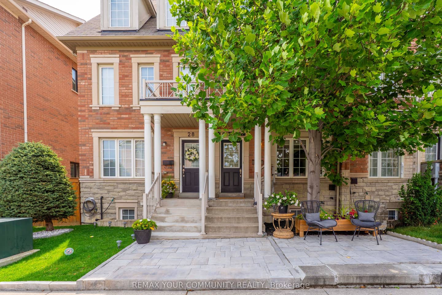 26 Ted Wray Circle, Toronto, ON M3L 0G5