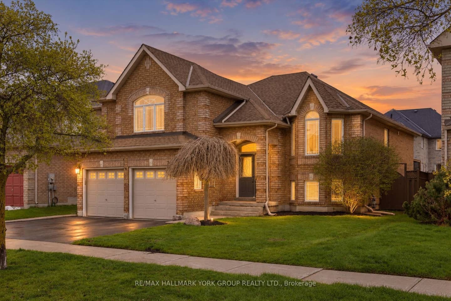 74 Wrendale Crescent, Georgina, ON L4P 4C7