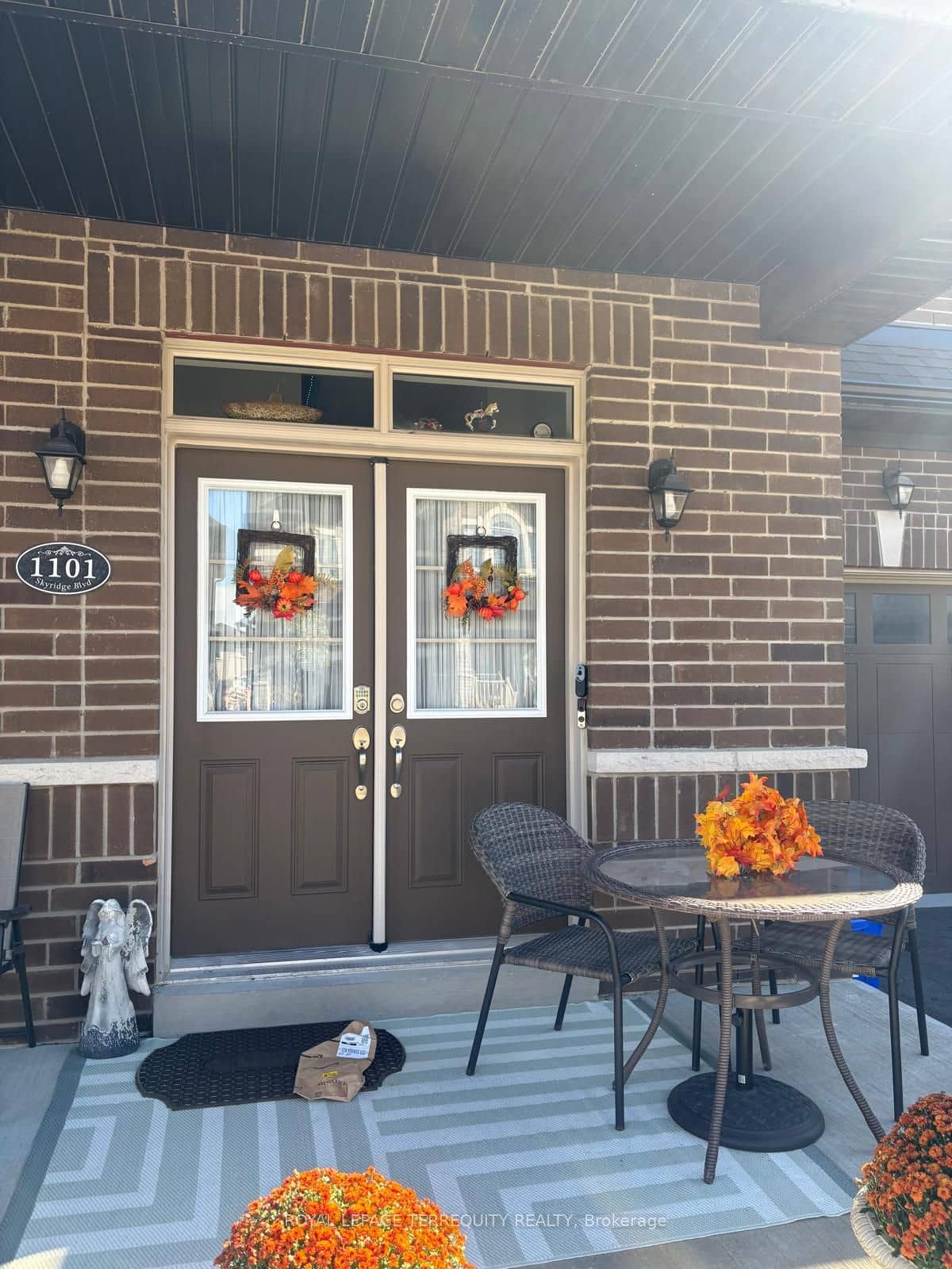 1101 Skyridge Boulevard, Pickering, ON L1X 0G7