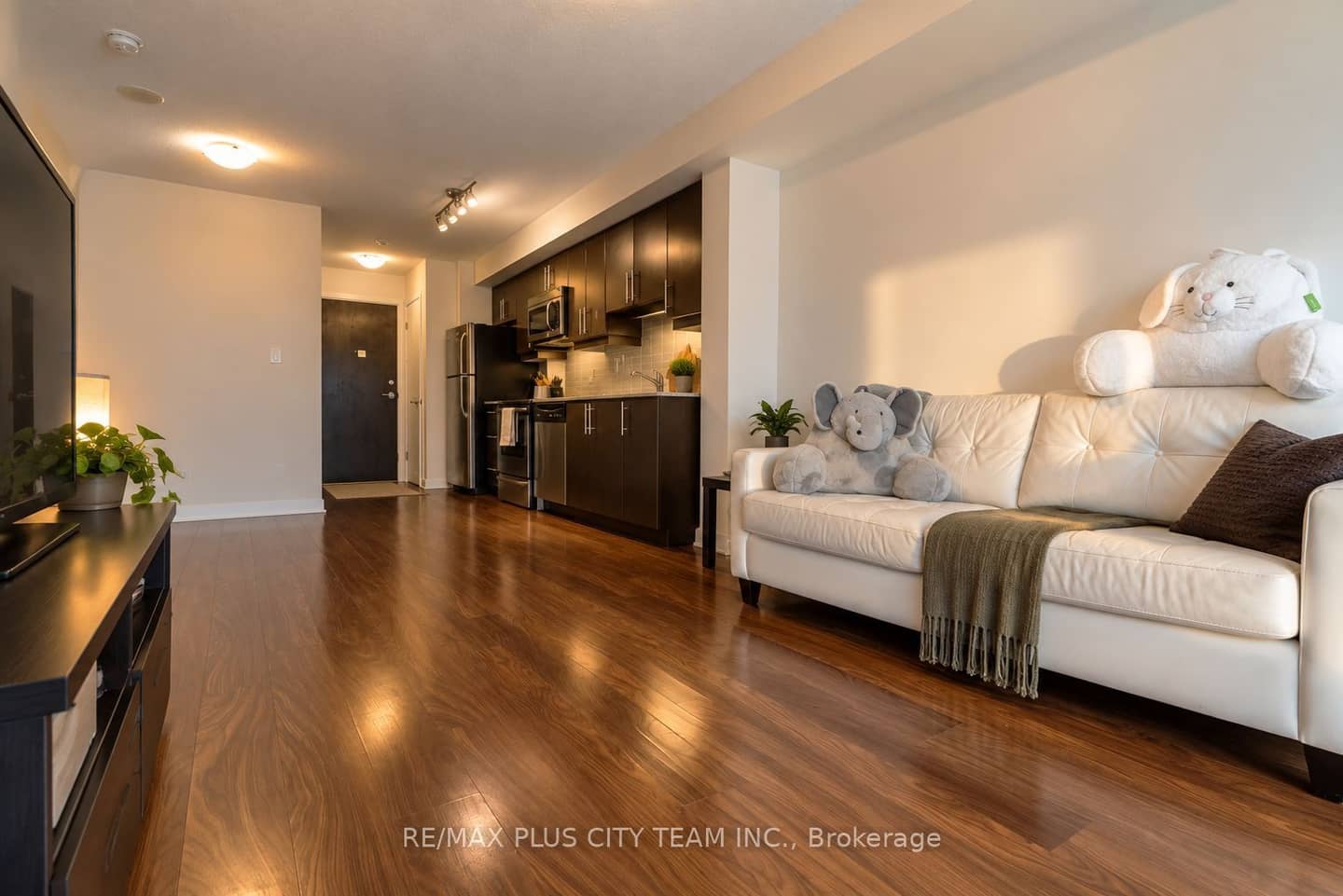 33 Bay Street 1502, Toronto, ON M5J 2Z3
