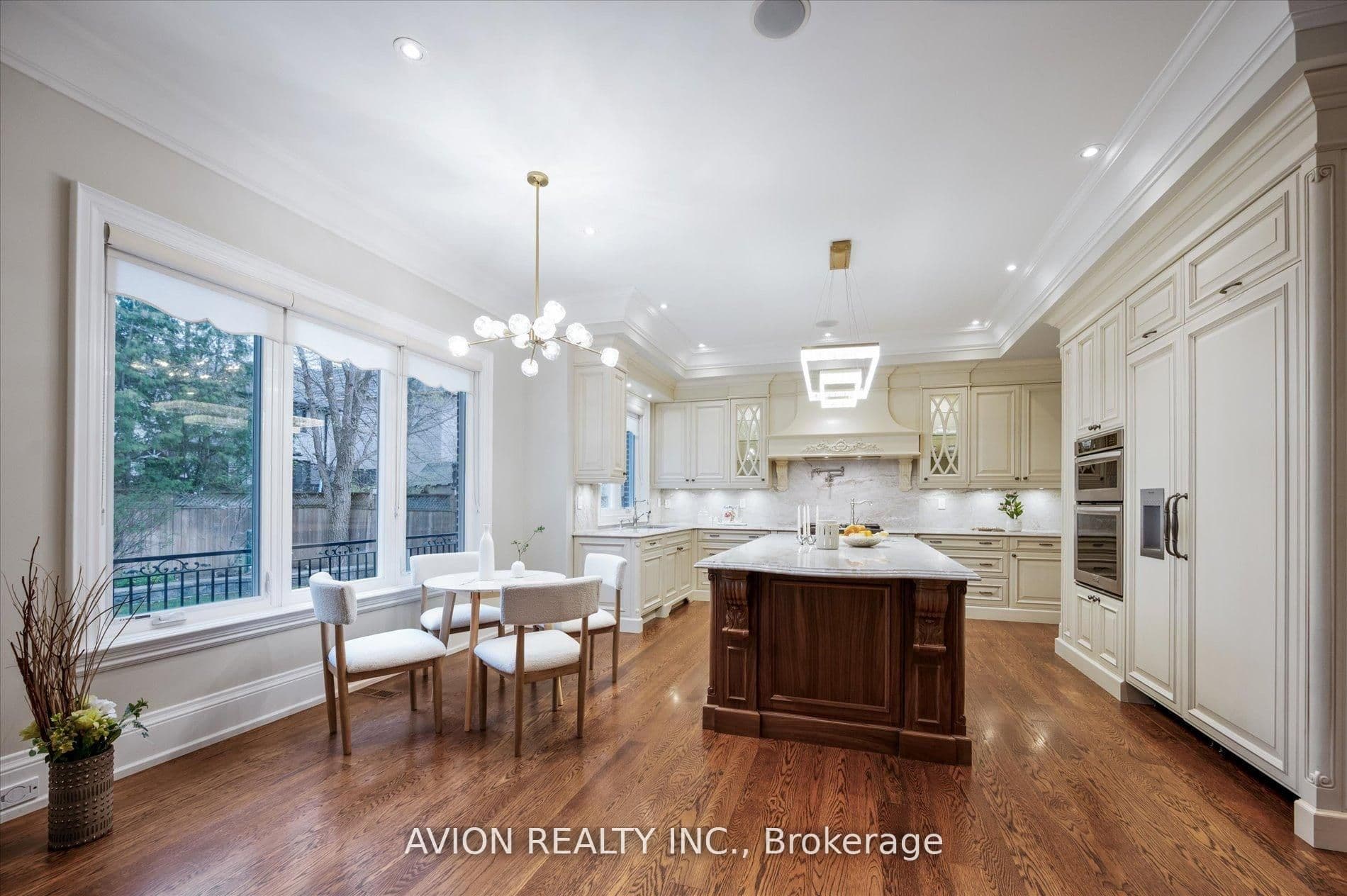 26 Danville Drive, Toronto, ON M2P 1J1