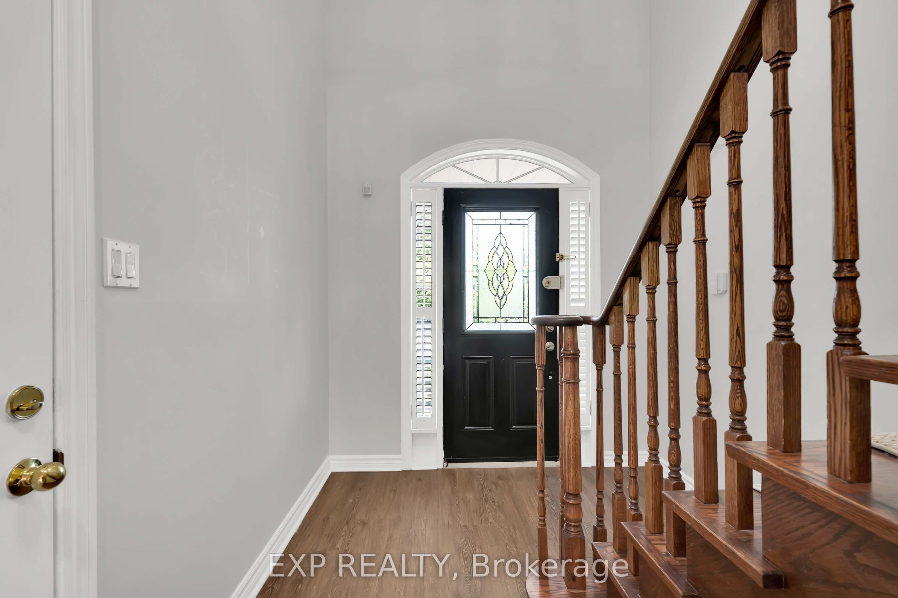 6 Purdy Crescent W, Toronto, ON M9N 3X8
